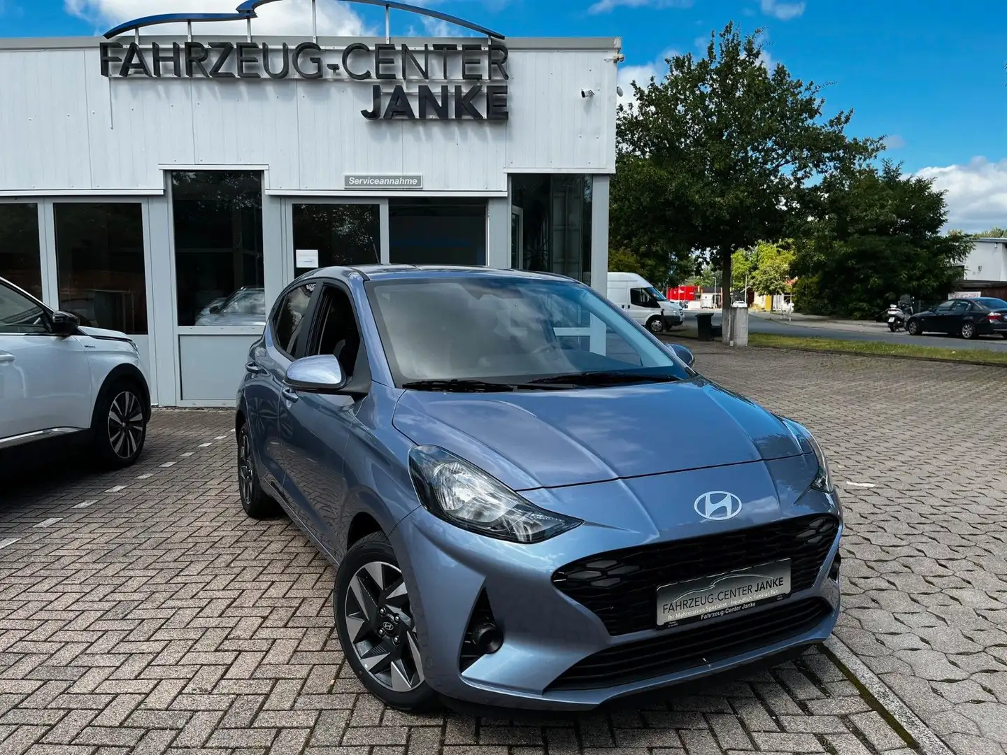 Hyundai i10 Advance +Kamera/Navigation/FSE+ Blau - 1