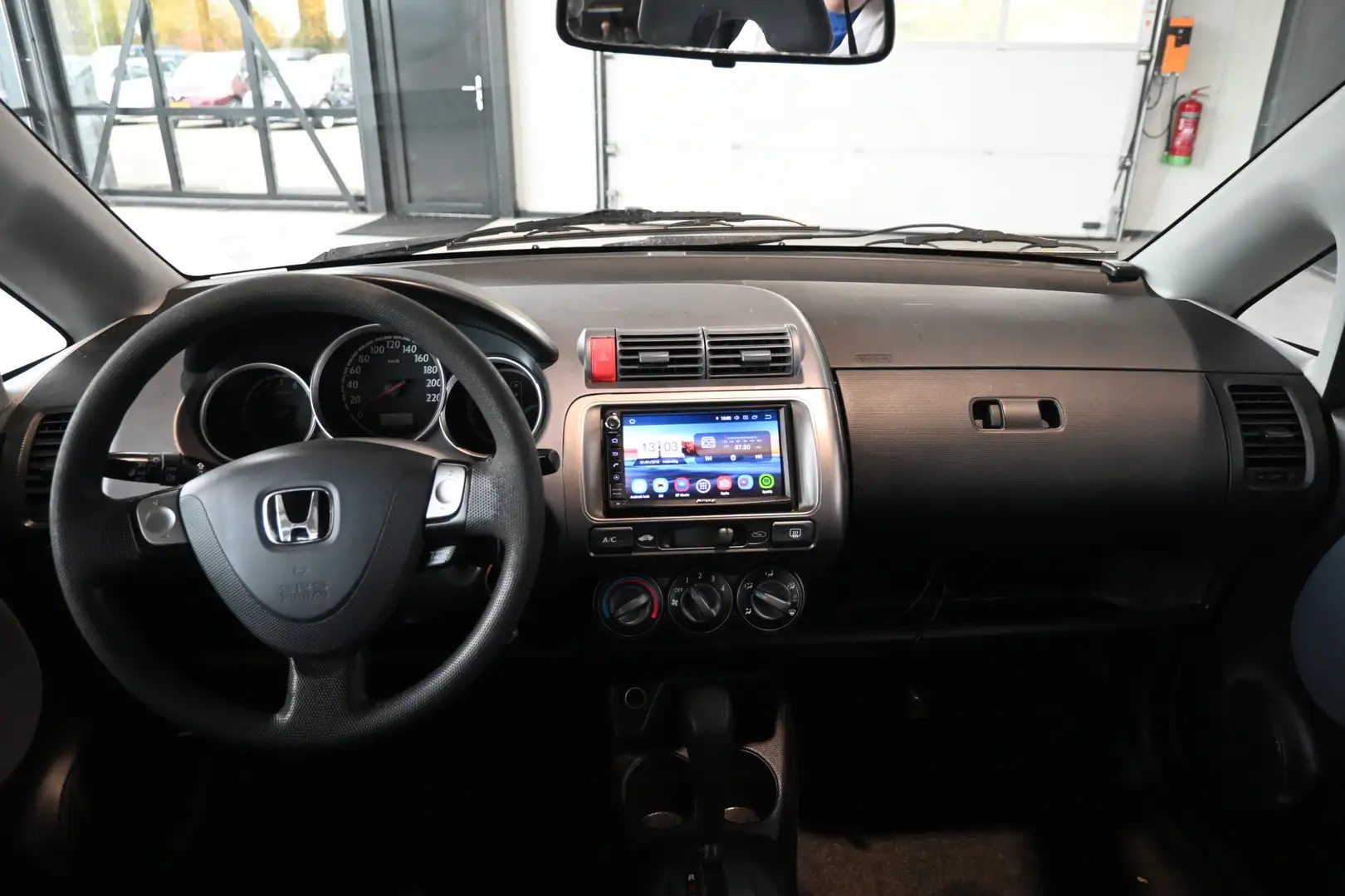 Honda Jazz 1.4 LS Automaat Airco Trekhaak Navigatie Rijklaarp Grau - 2