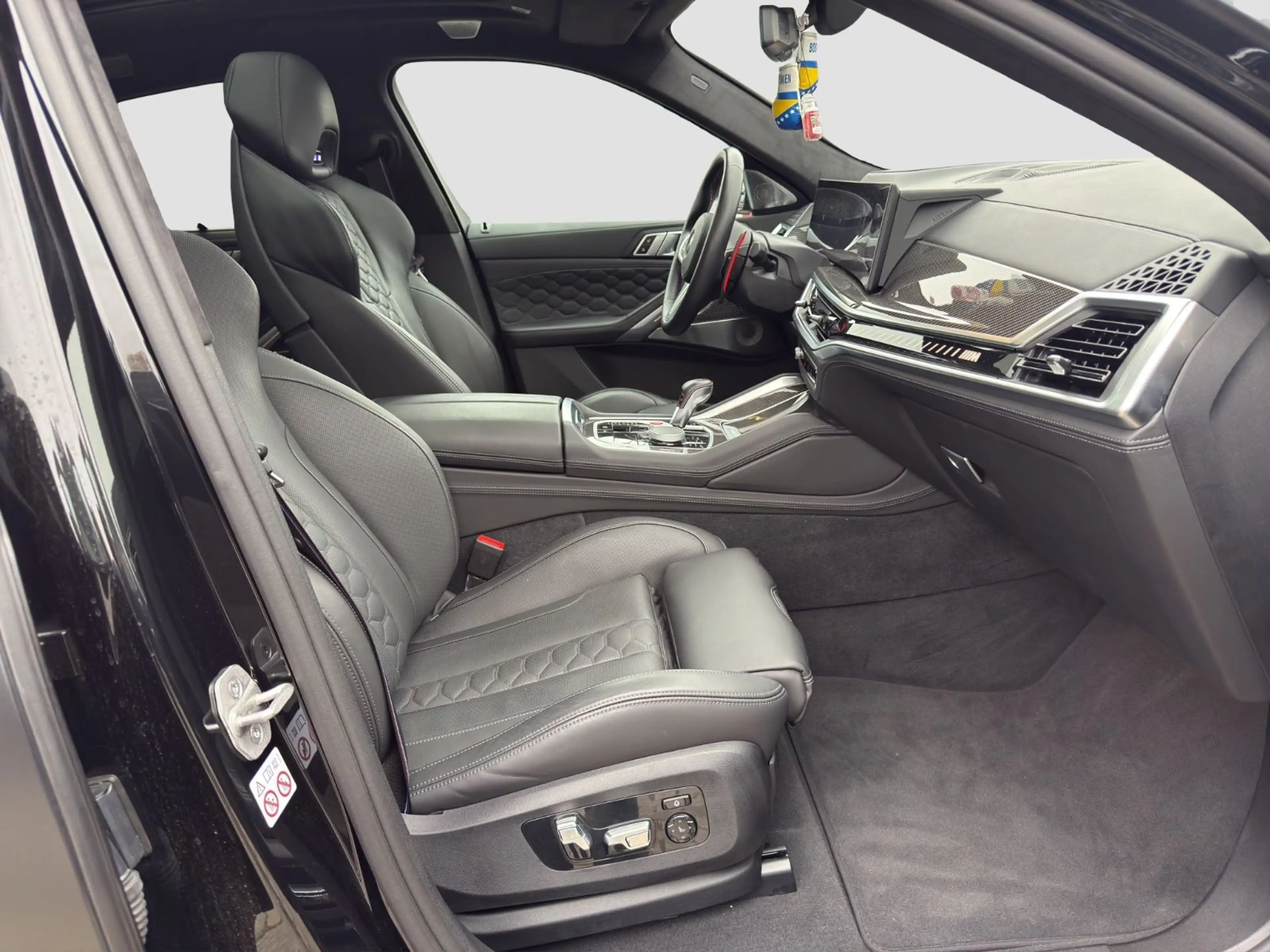 BMW X6 M Competition *MATT*AKRAPOVIC*PANO*M DRIVERS* — photo 13