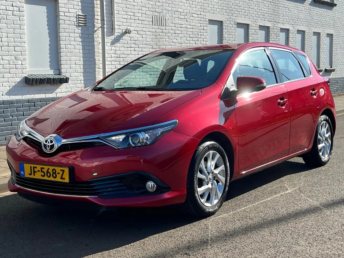 Toyota Auris 1.2T Aspiration|Trekhaak|Camera|Navi|Cruise|Clima| Rouge - 2