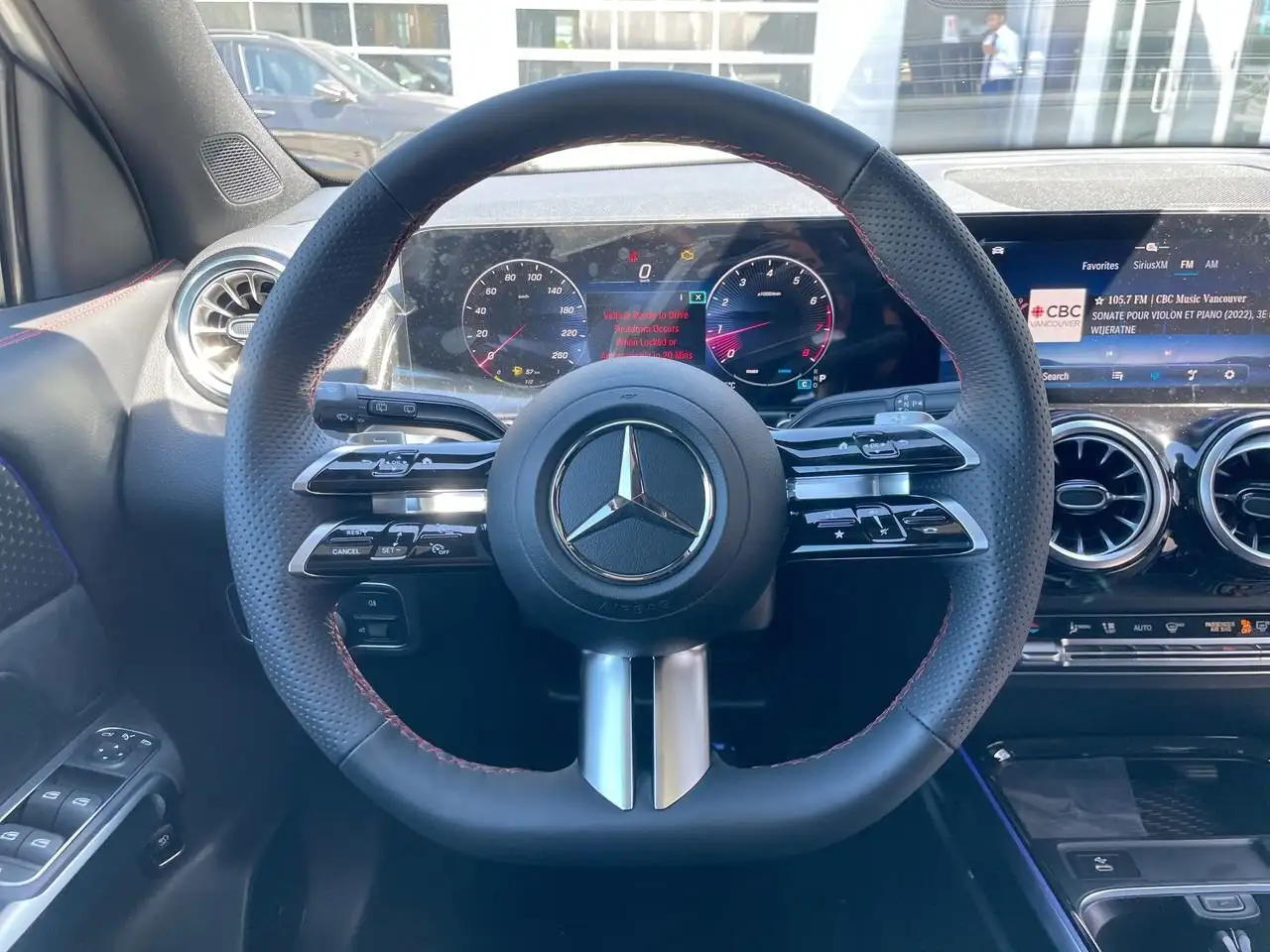 Mercedes-Benz GLB photo Mercedes-Benz GLB
