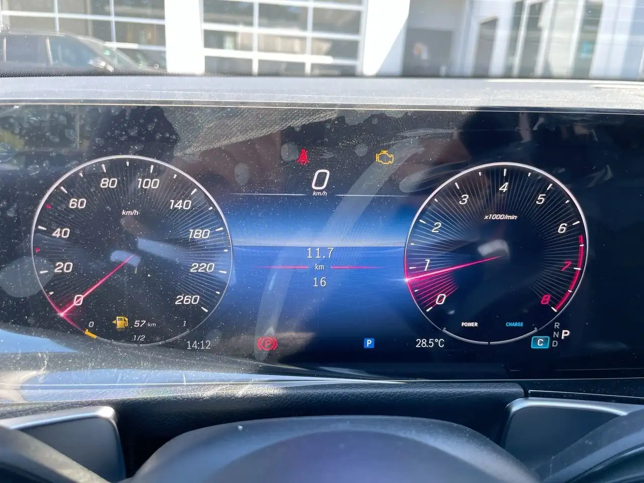Mercedes-Benz GLB photo Mercedes-Benz GLB