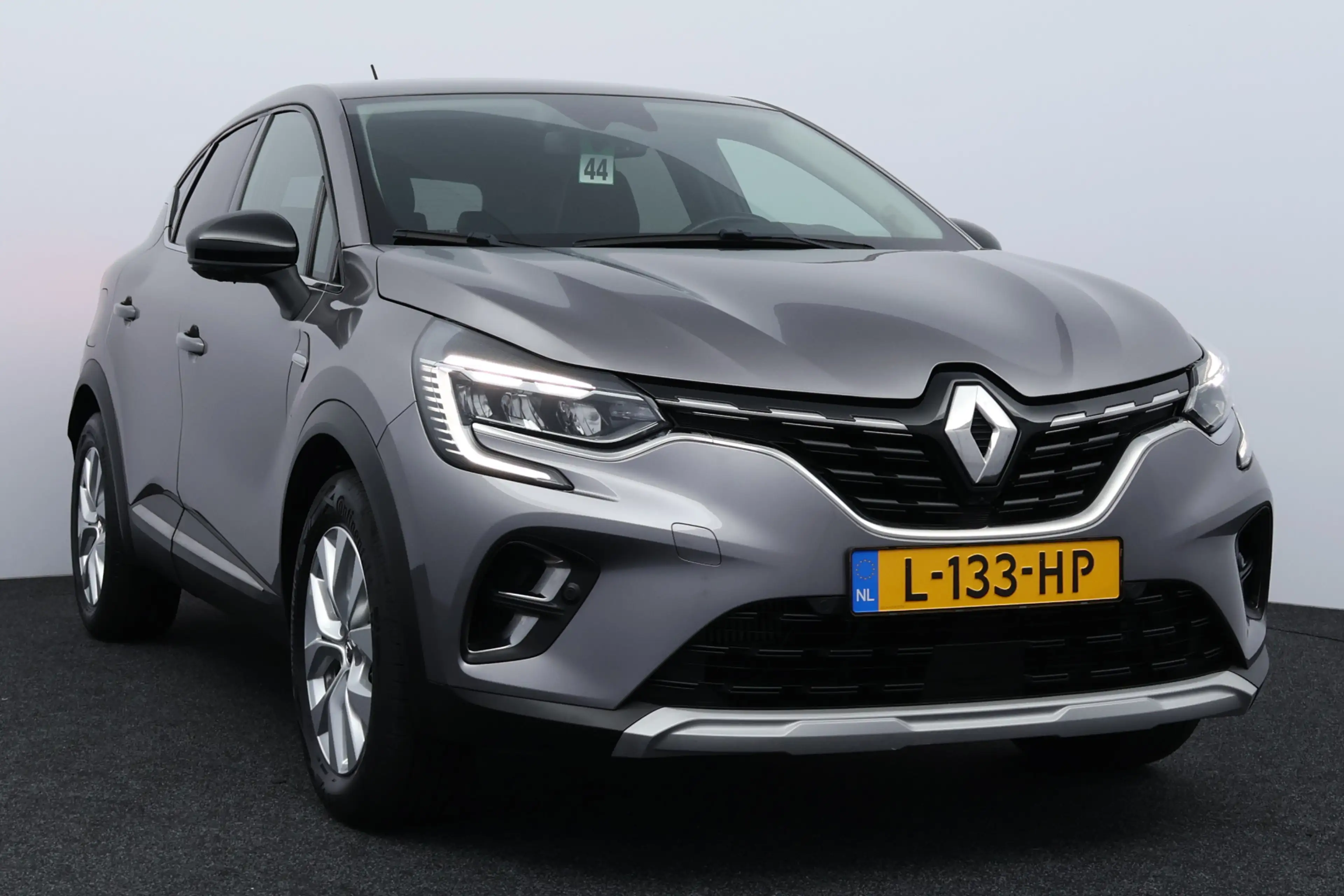 Renault Captur 1.0 TCe 90 Edition One/ 360°Camera/ 17'' LMV/ LED — photo 17