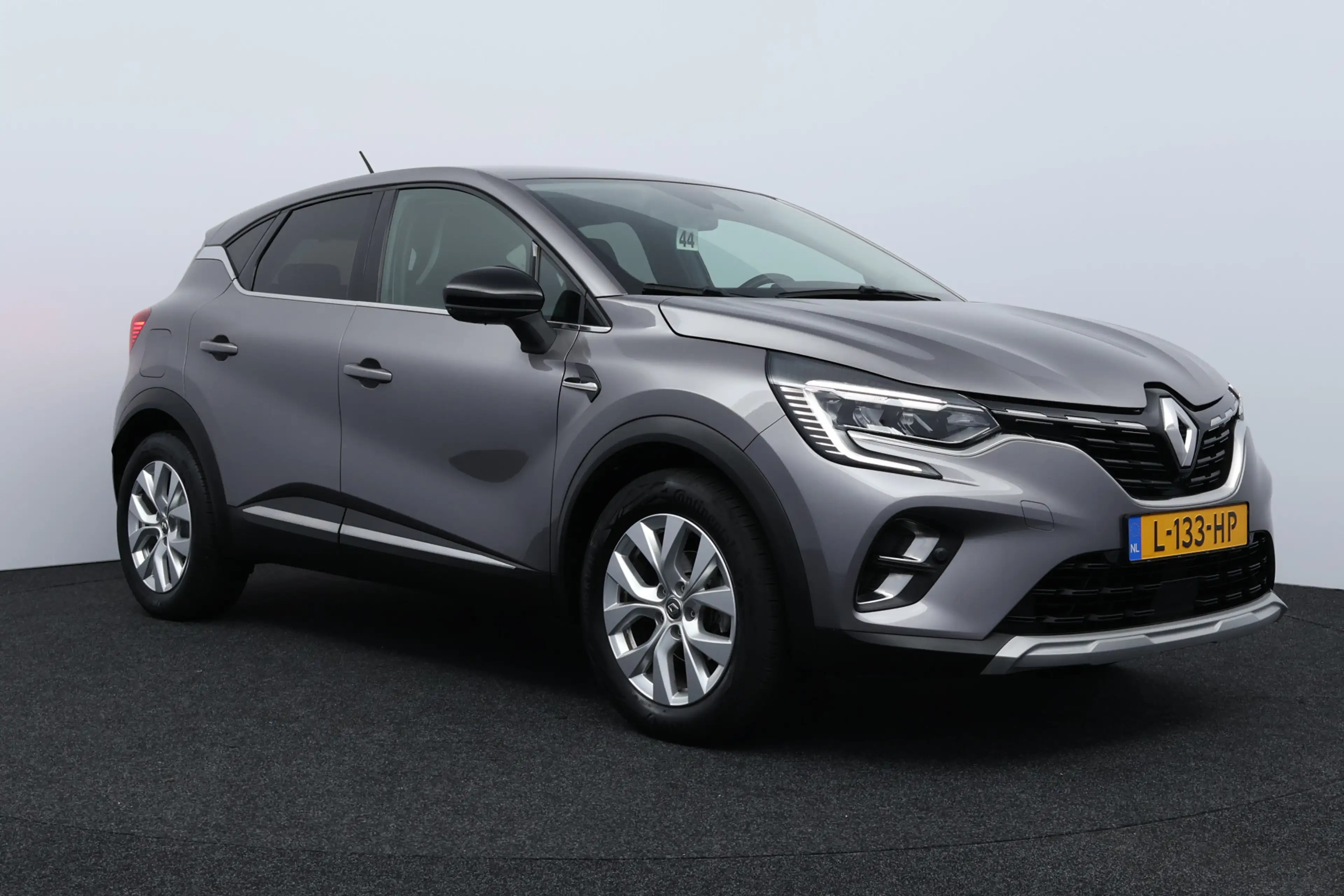 Renault Captur 1.0 TCe 90 Edition One/ 360°Camera/ 17'' LMV/ LED — photo 16