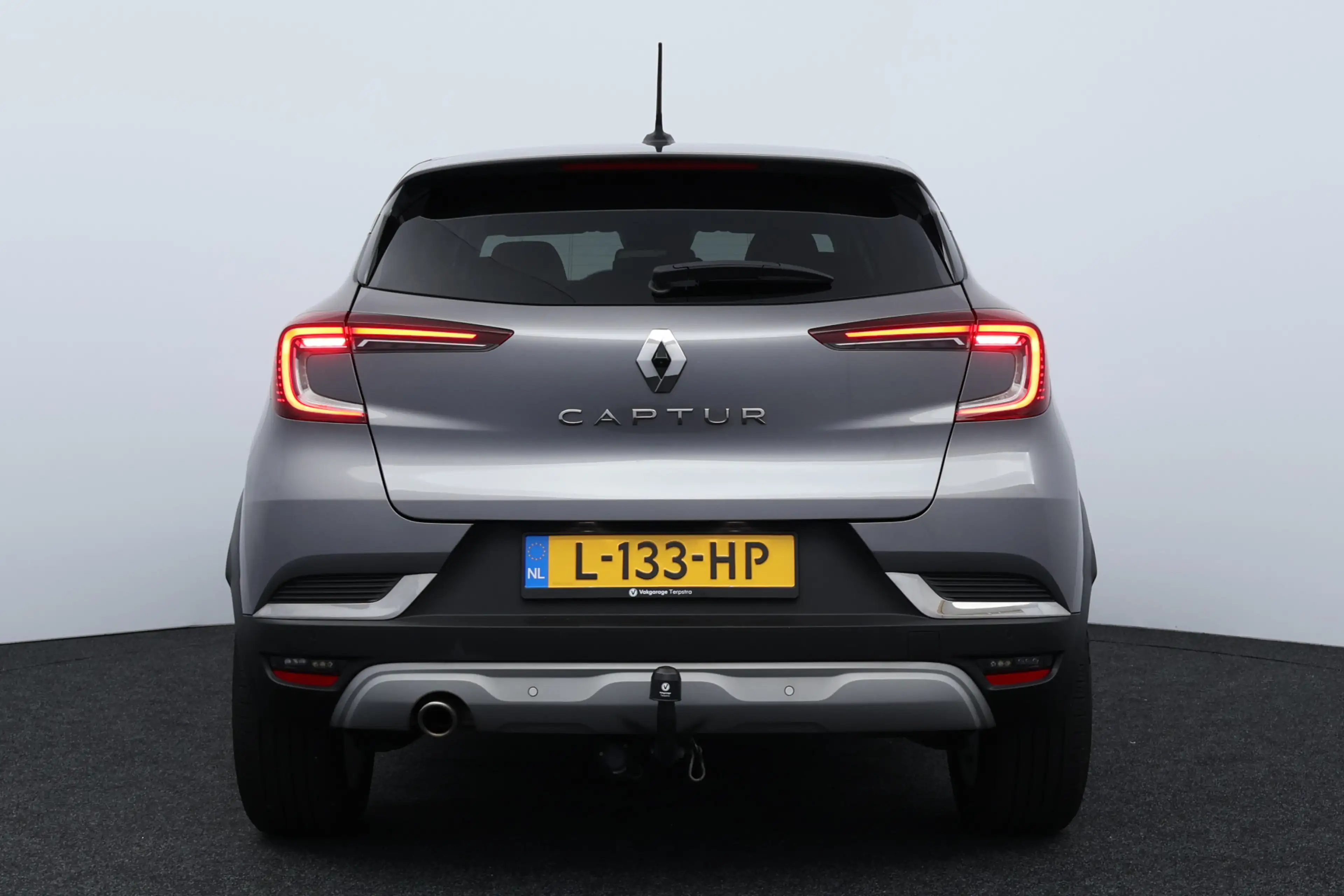 Renault Captur 1.0 TCe 90 Edition One/ 360°Camera/ 17'' LMV/ LED — photo 9
