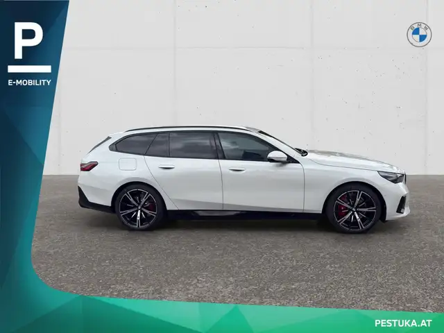 BMW I5 view 3