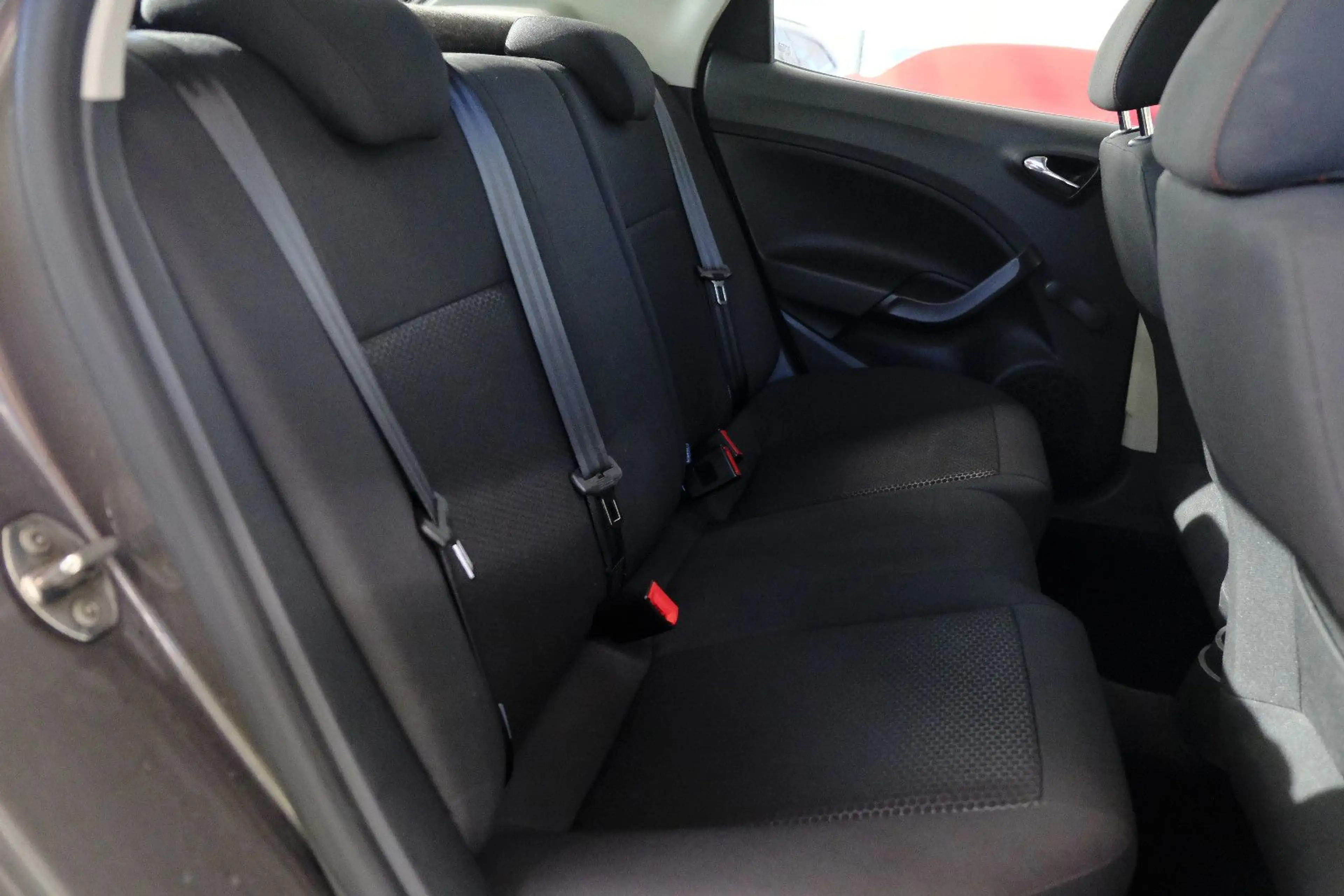 SEAT Ibiza FR*TEMPOMAT*HU/NEU* — photo 9