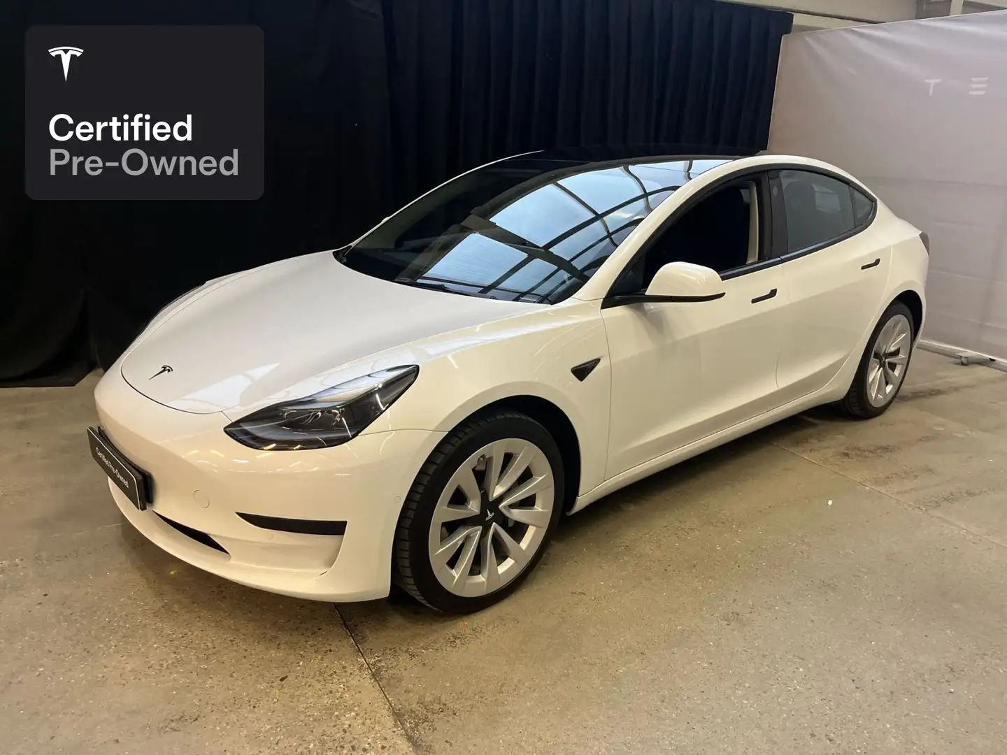 Tesla Model 3 Rear-Wheel Drive “Certified Pre-Owned” Blanc - 2
