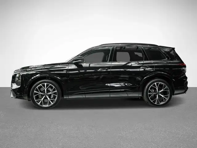 Audi Q7 view 3