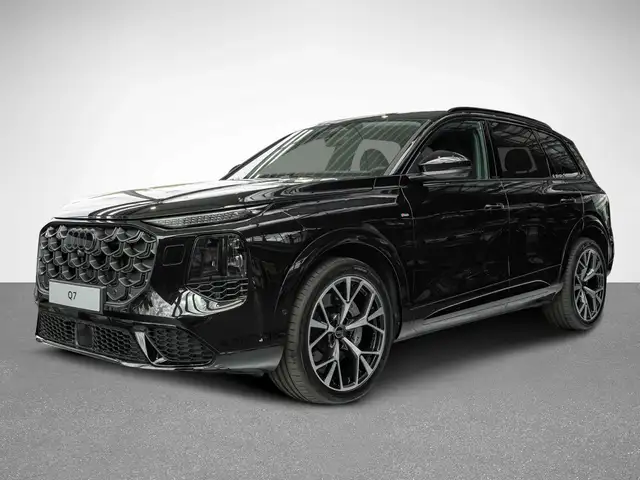 Audi Q7 view 2