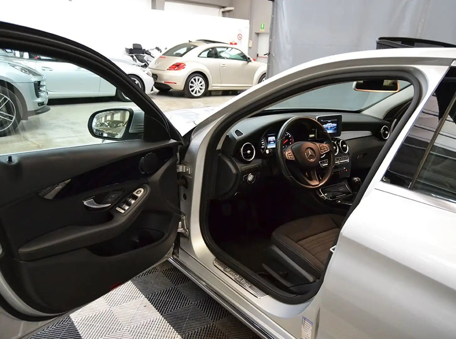 Mercedes-Benz C 200 Sport Tetto Panoramico Unico Proprietario srebrna - 2