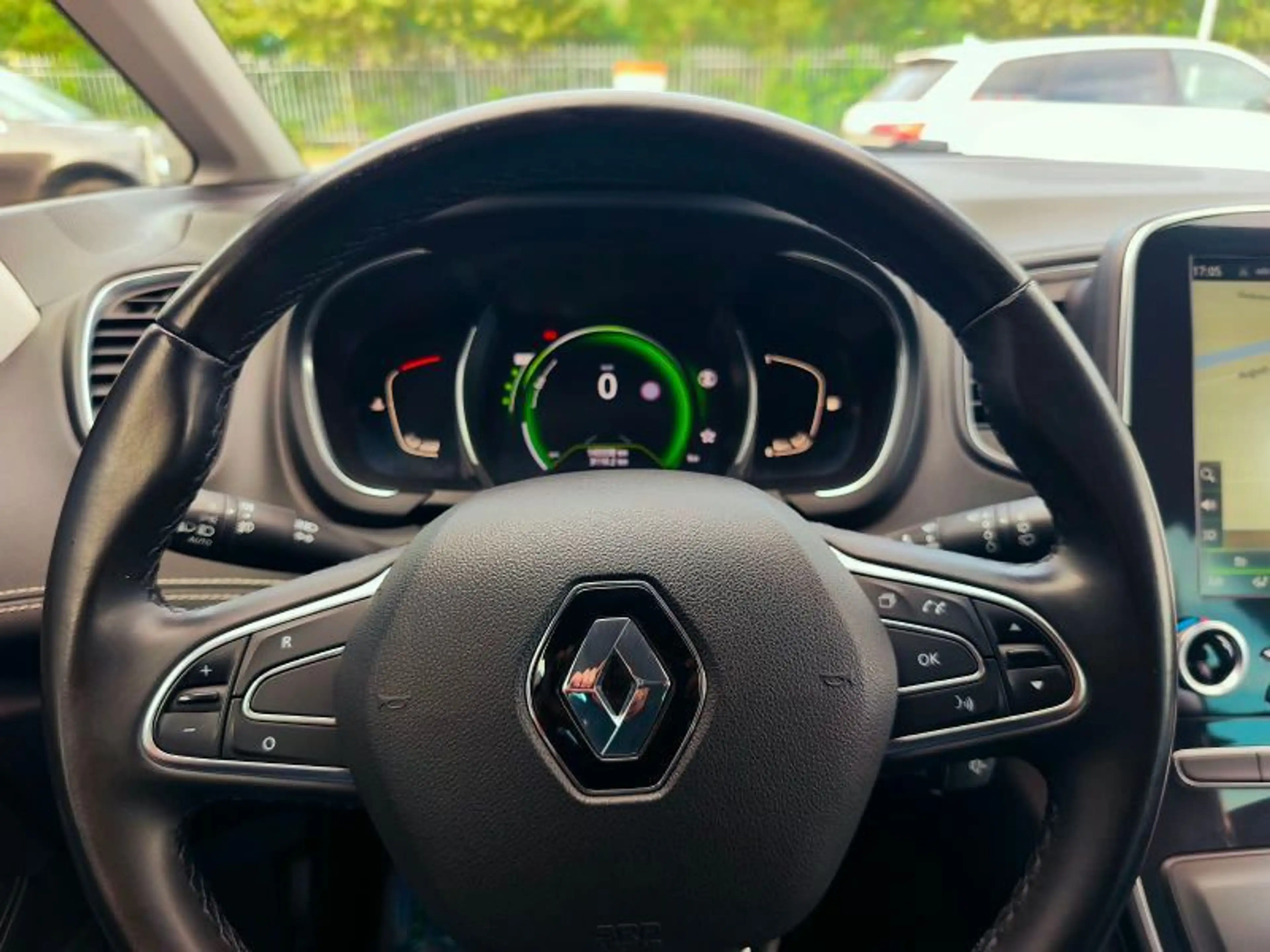Renault Scenic IV Grand BOSE Edition/PDC/Massage/Navi — photo 12
