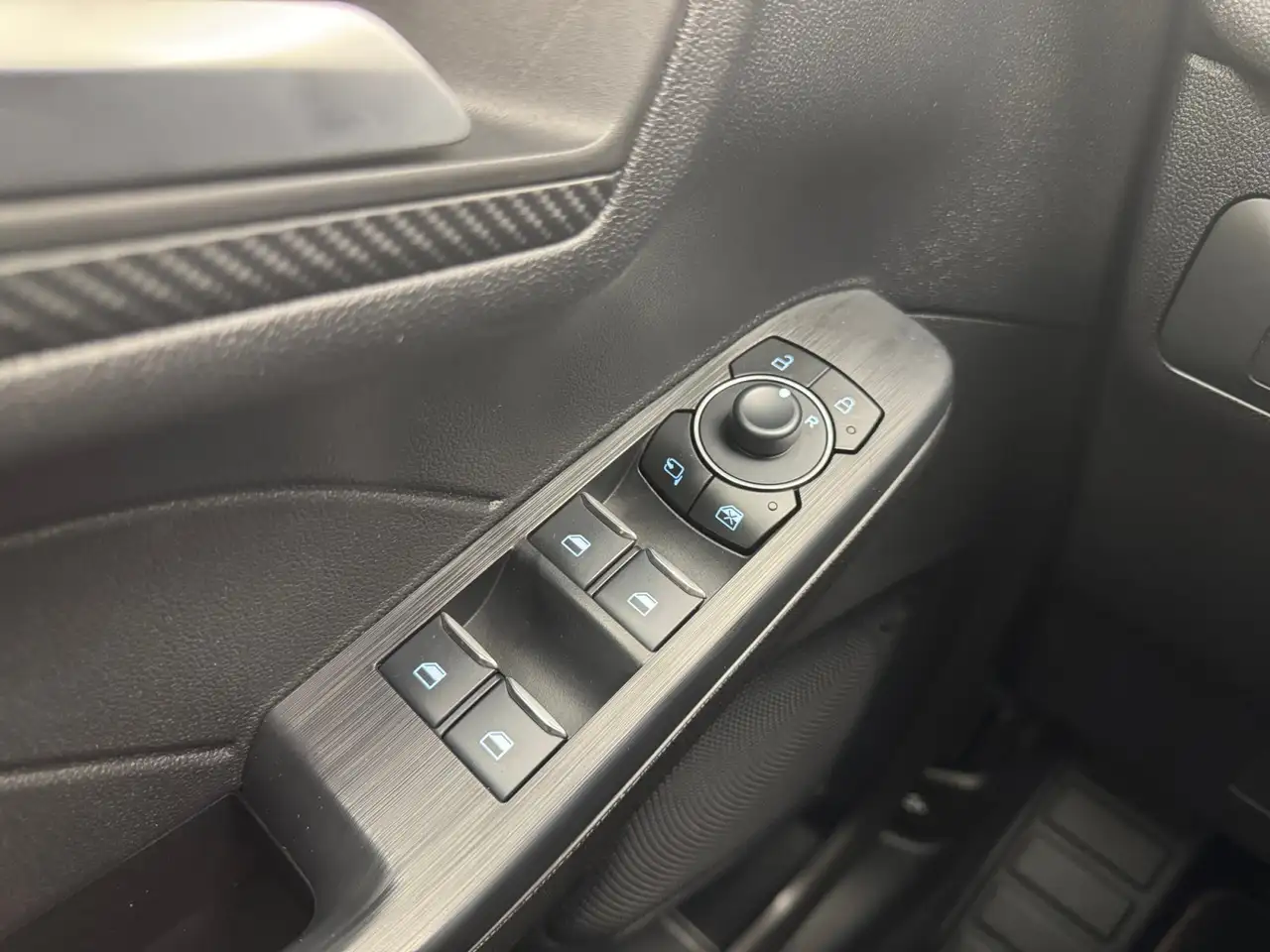Ford Kuga 2.5 Full Hybrid 180 CV CVT 2WD ST-Line, миниатюра 16