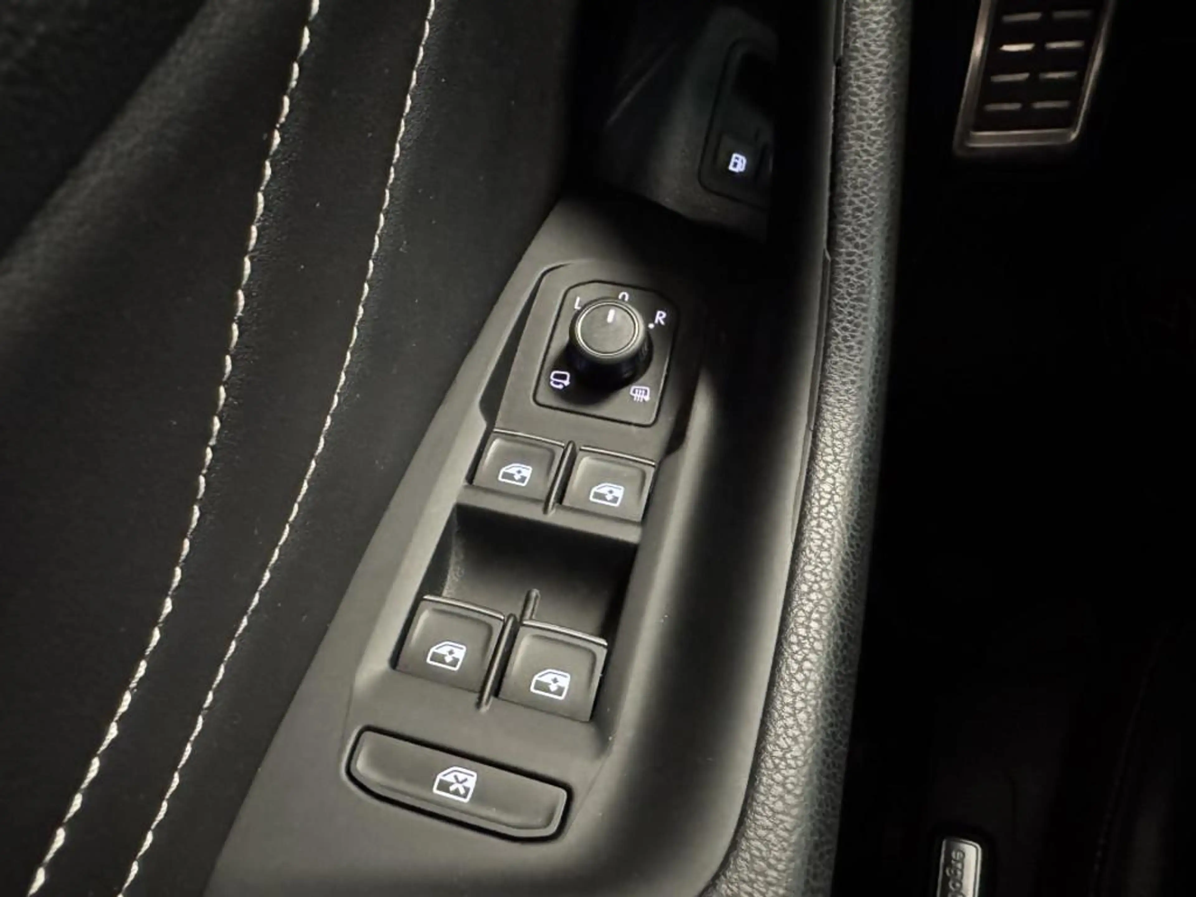 Volkswagen Arteon Shooting Brake 1.4 TSI eHybrid R-Line | Camera | S — photo 22