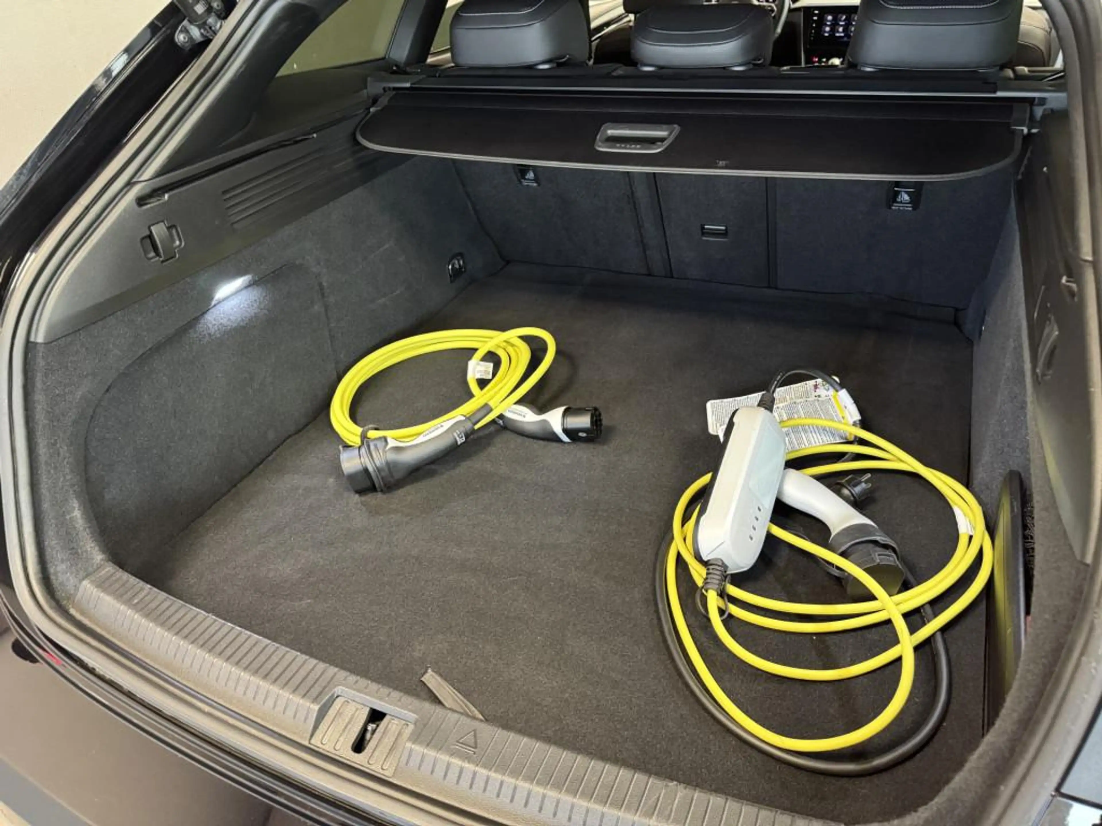 Volkswagen Arteon Shooting Brake 1.4 TSI eHybrid R-Line | Camera | S — photo 26