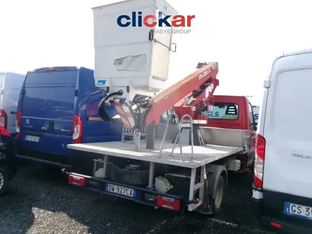 Iveco Daily (2009-11) 29L10 2.3 Hpi PM CESTELLO TELES. COMET