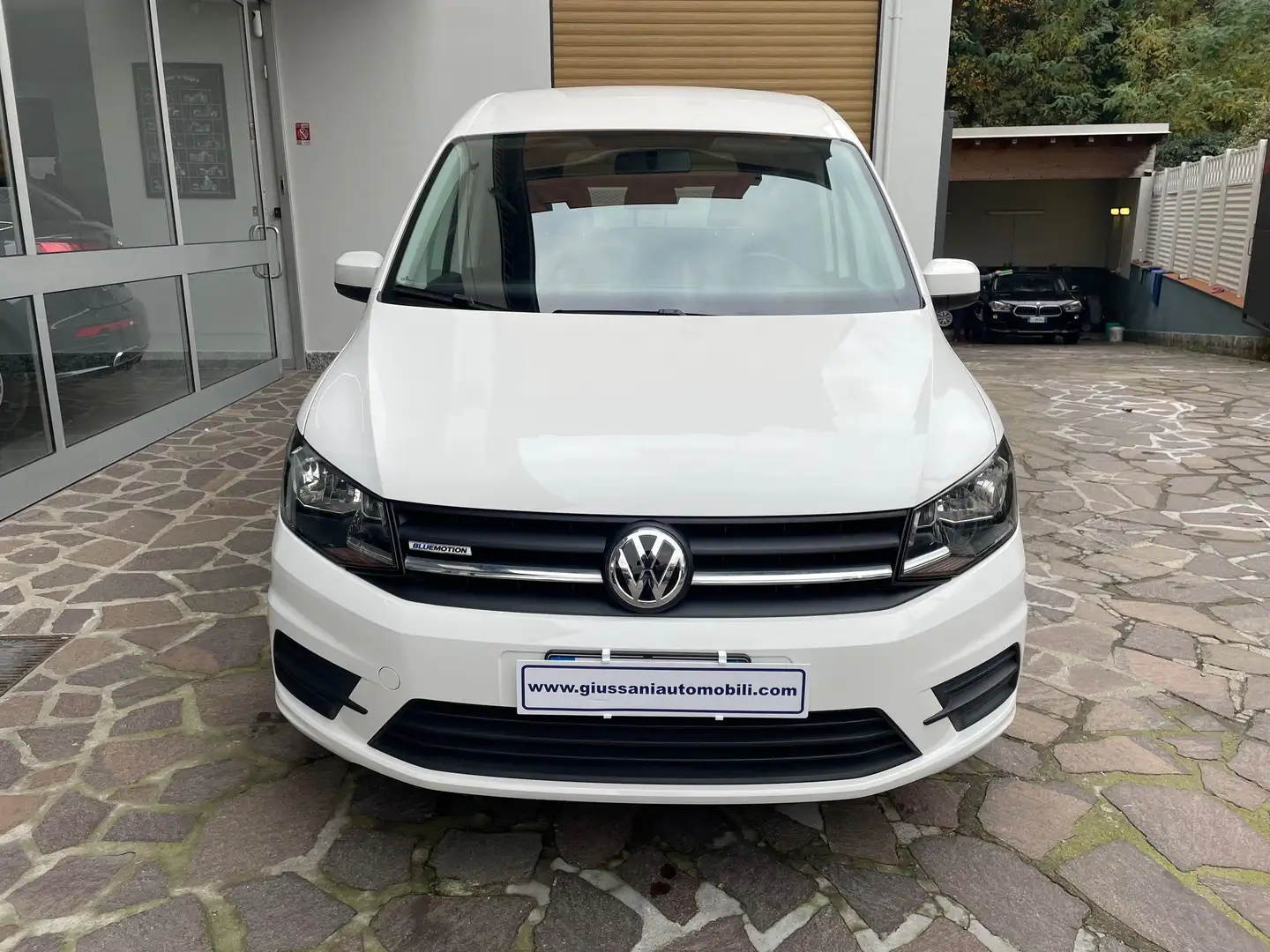 Volkswagen Caddy 1.4 TGI Trendline 7 POSTI UNICO PROPRIETARIO Bianco - 2