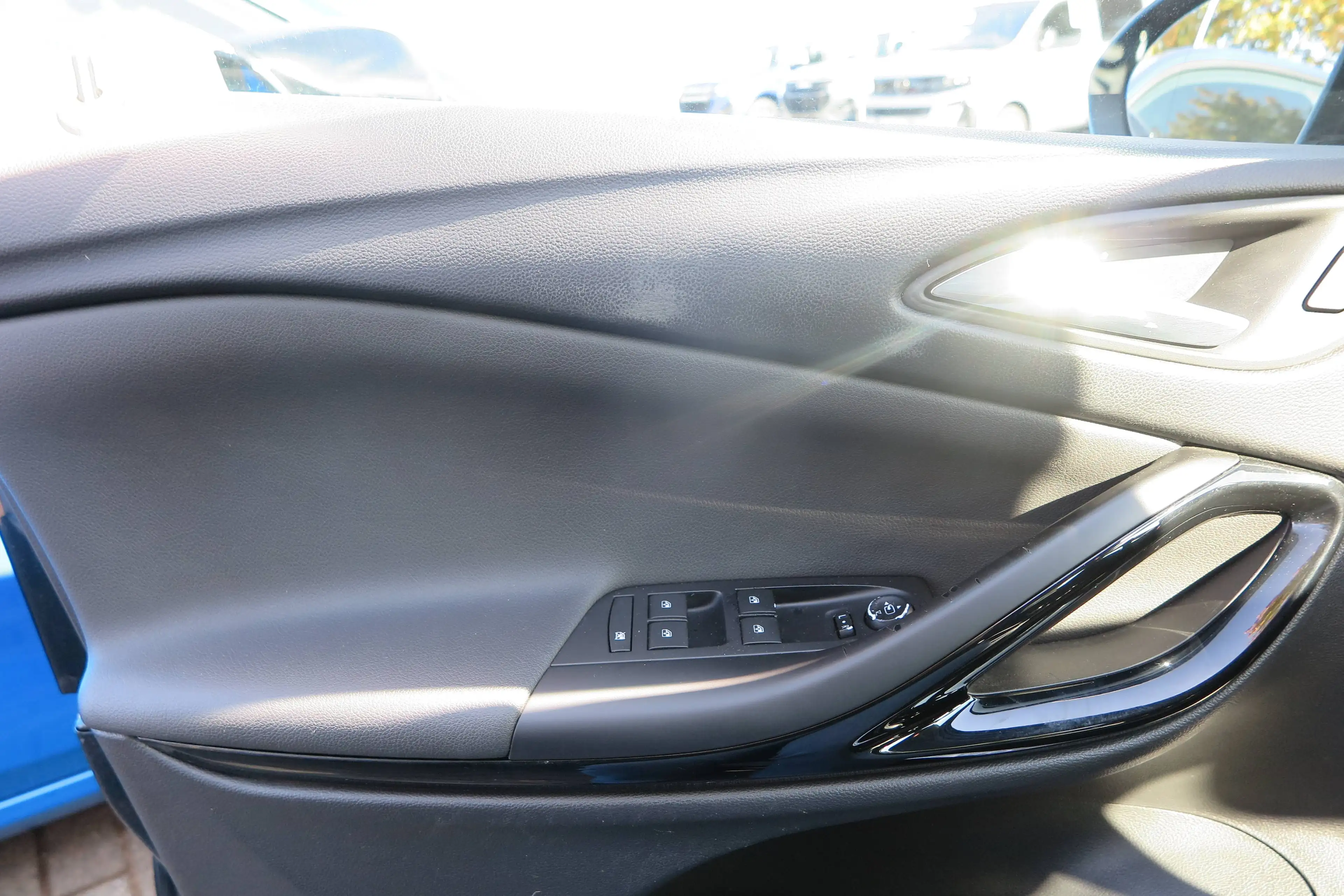 Opel Astra Sports Tourer Ultimate Start/Stop — photo 11