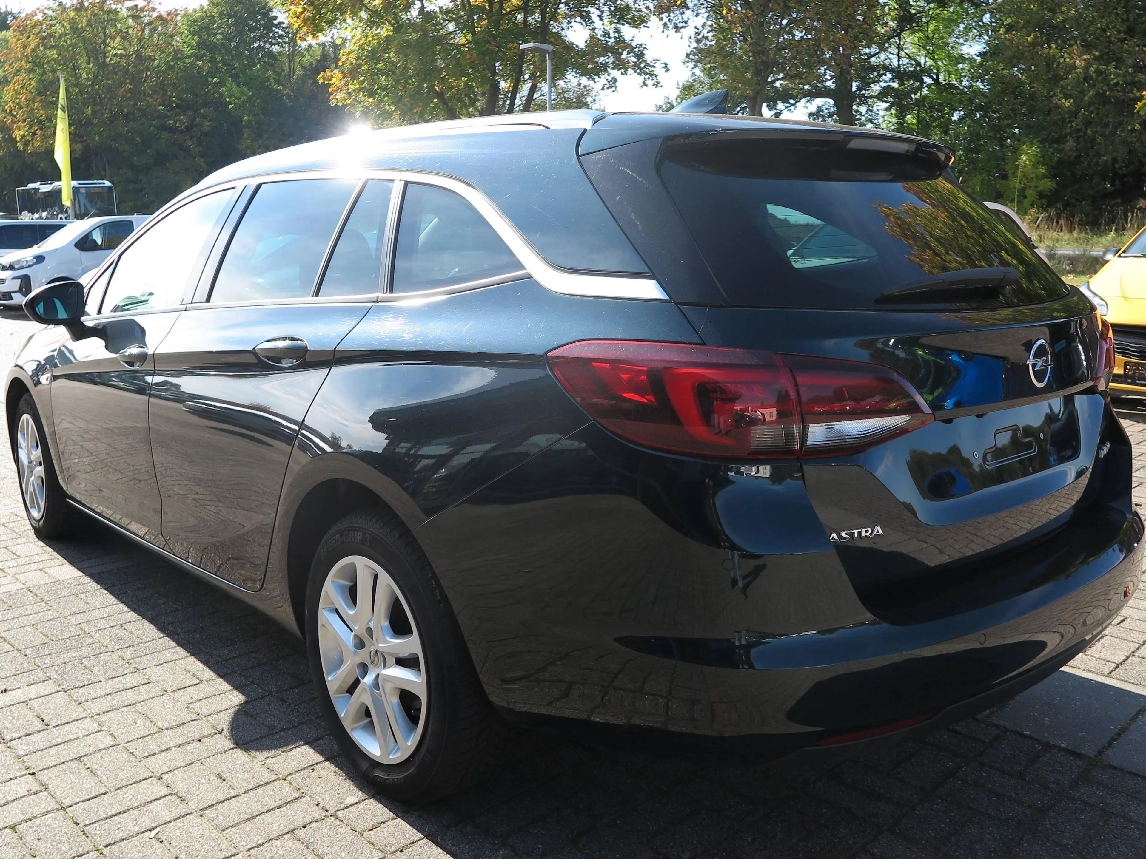 Opel Astra Sports Tourer Ultimate Start/Stop — photo 4