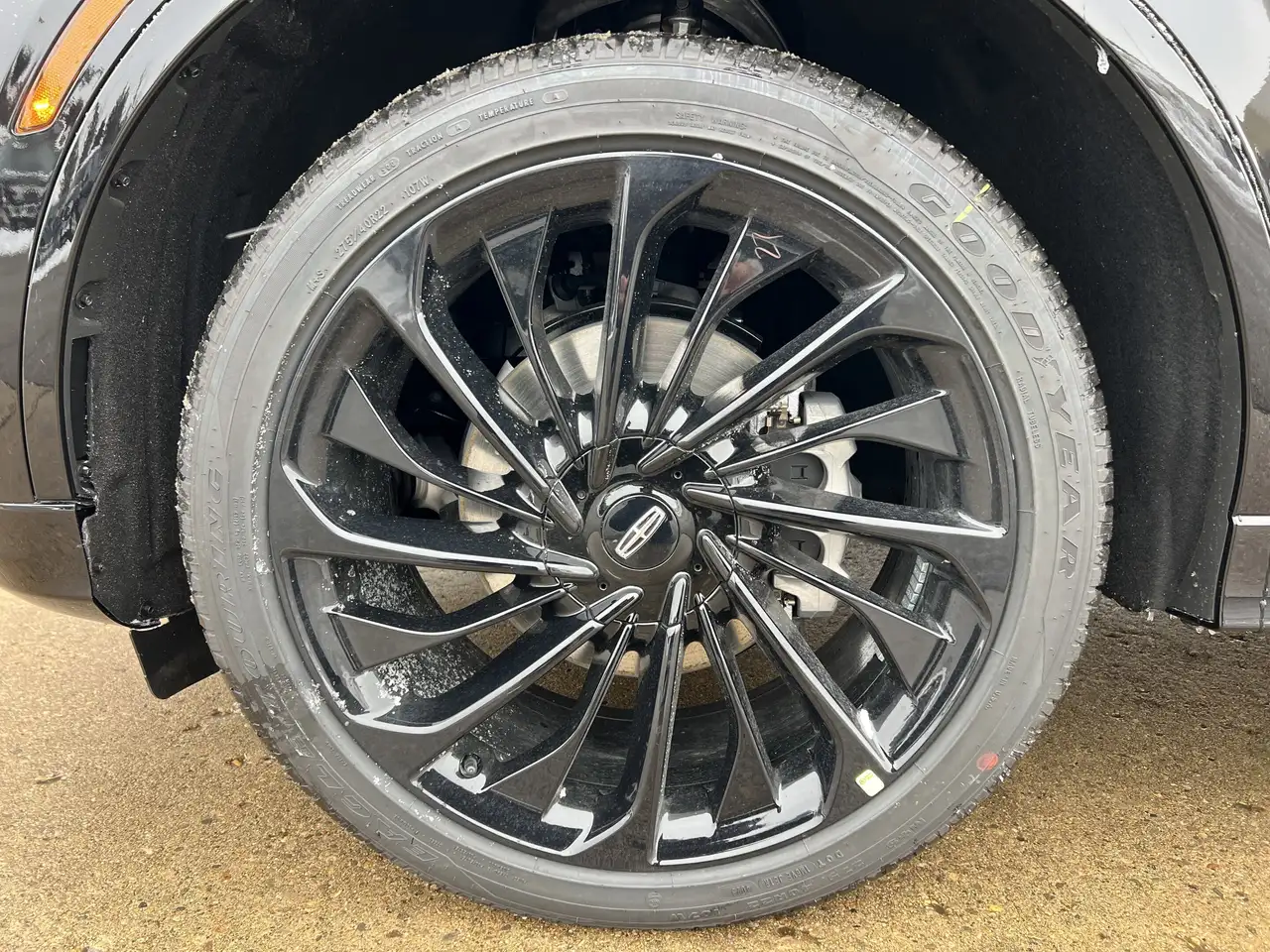 Lincoln Aviator снимка Lincoln Aviator