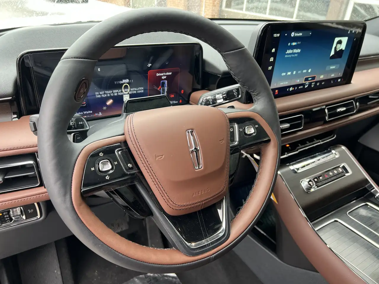 Lincoln Aviator снимка Lincoln Aviator