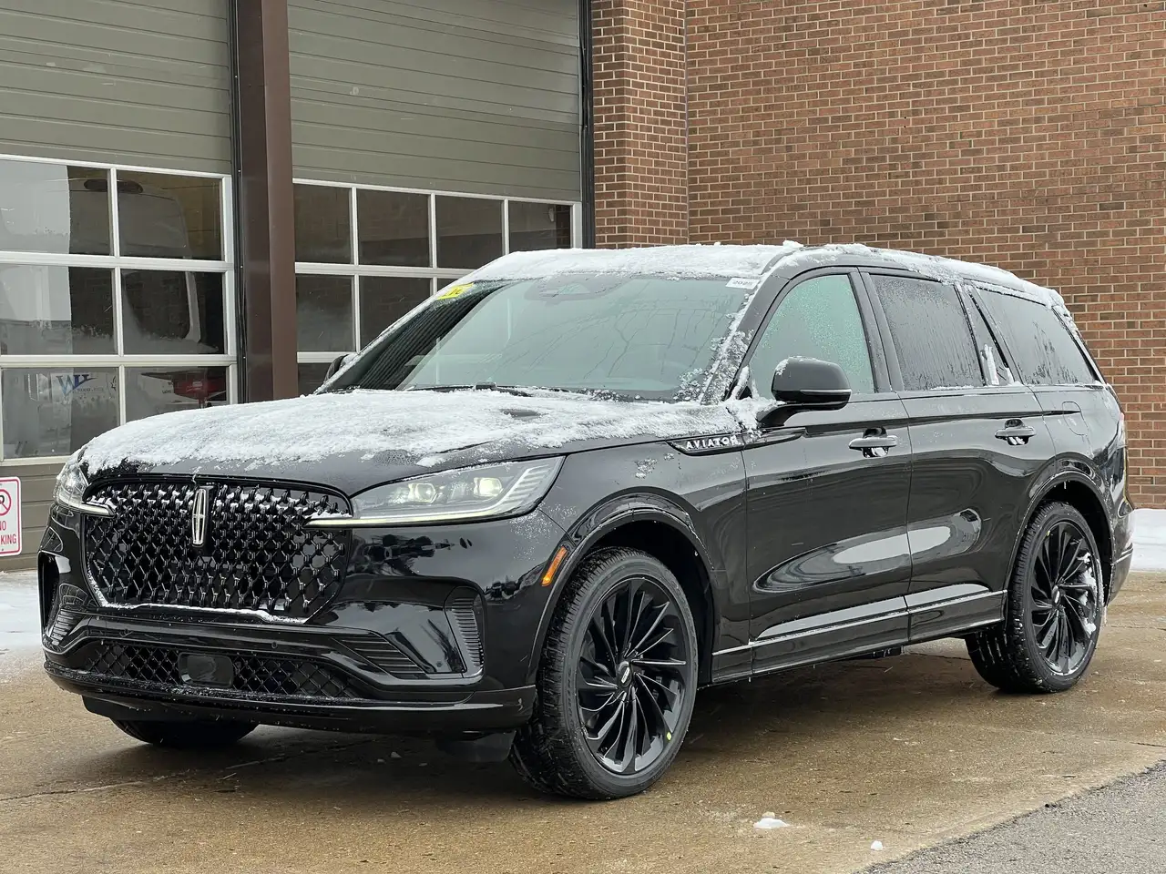 Lincoln Aviator снимка Lincoln Aviator