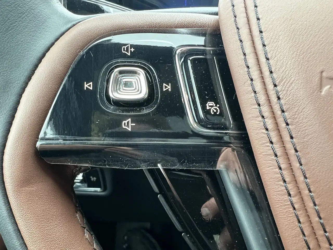 Lincoln Aviator снимка Lincoln Aviator