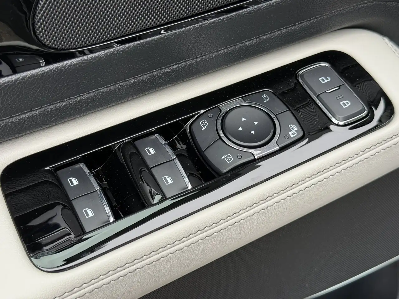 Lincoln Aviator photo Lincoln Aviator