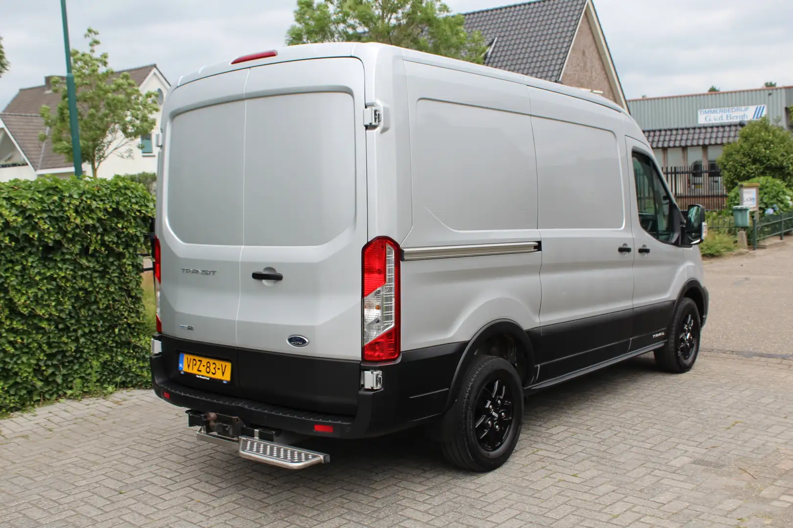 Ford Transit 350 2.0 TDCI 130PK Euro6 MHEV L2H2 Trail ---  Trai Gris - 2