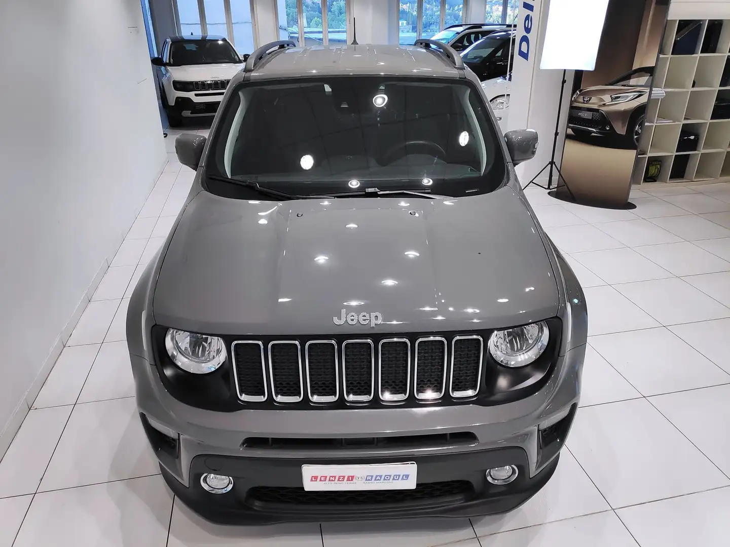 Jeep Renegade Renegade 2.0 Mjt 140CV 4WD Active Drive Longitude Grijs - 1