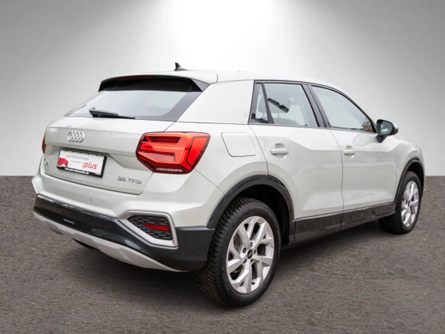 Audi Q2 advanced 35TFSI Stronic NAVI MATRIX AHK ACC Silber - 2