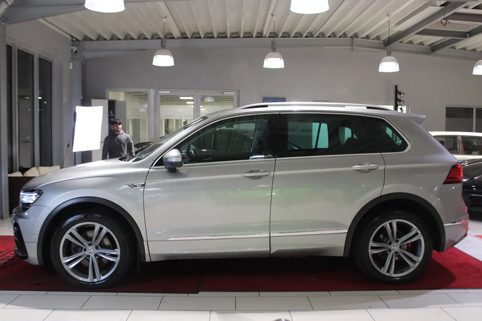 Volkswagen Tiguan Highline/R-LINE BMT 4Motion Argent - 2