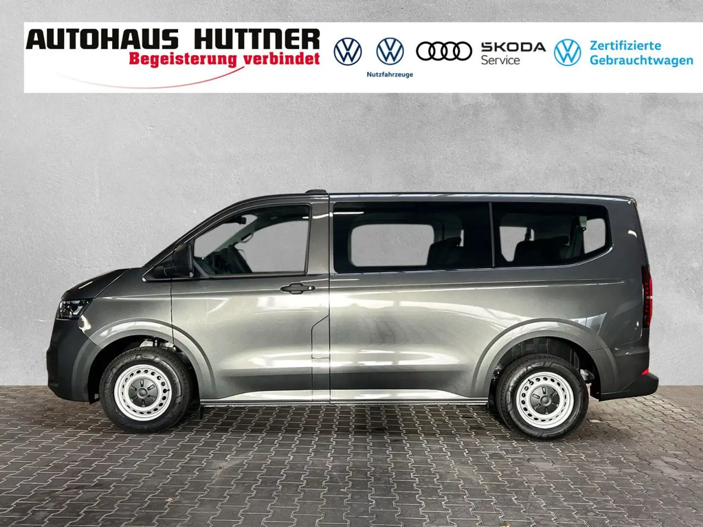 Volkswagen T7 Kombi Transporter Kombi Motor 2.0 TDI 8-Gang Automatik A Gris - 2