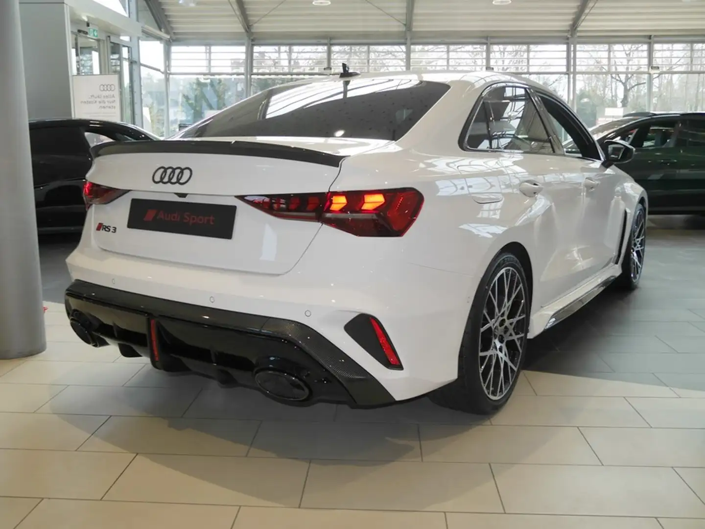 Audi RS3 RS 3 Limousine 400 PS S tronic Facelift Weiß - 2