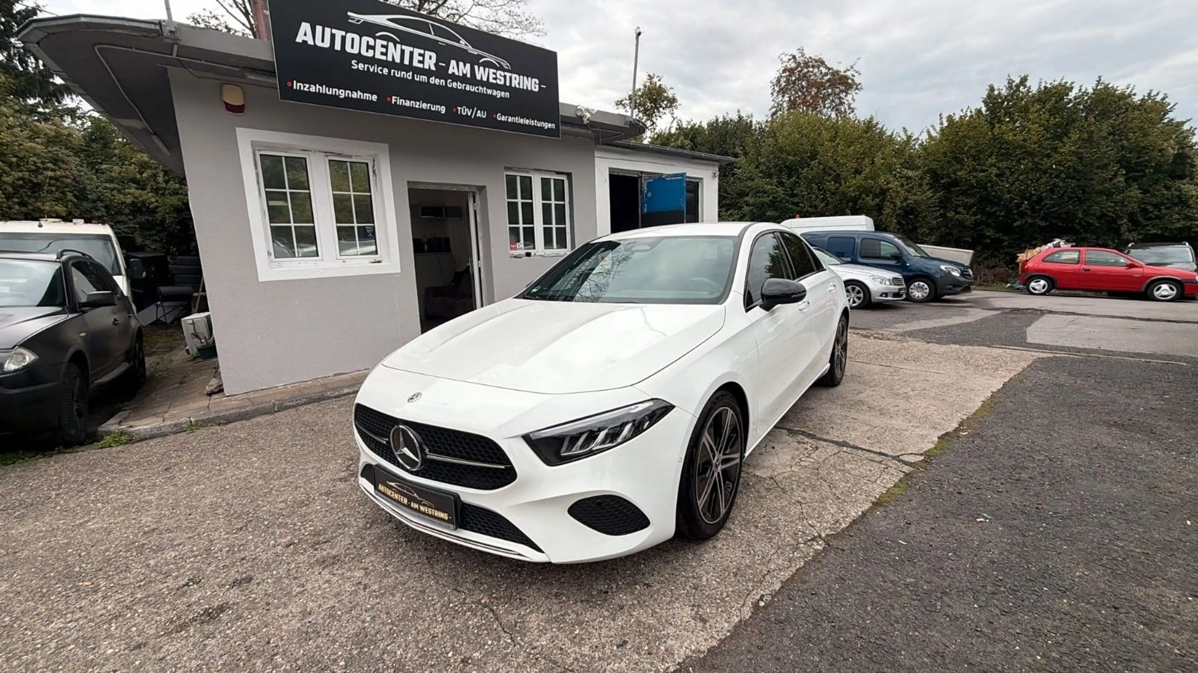 Mercedes-Benz A 200 Limousine/Night/Ambiente/Kamera/Burmester