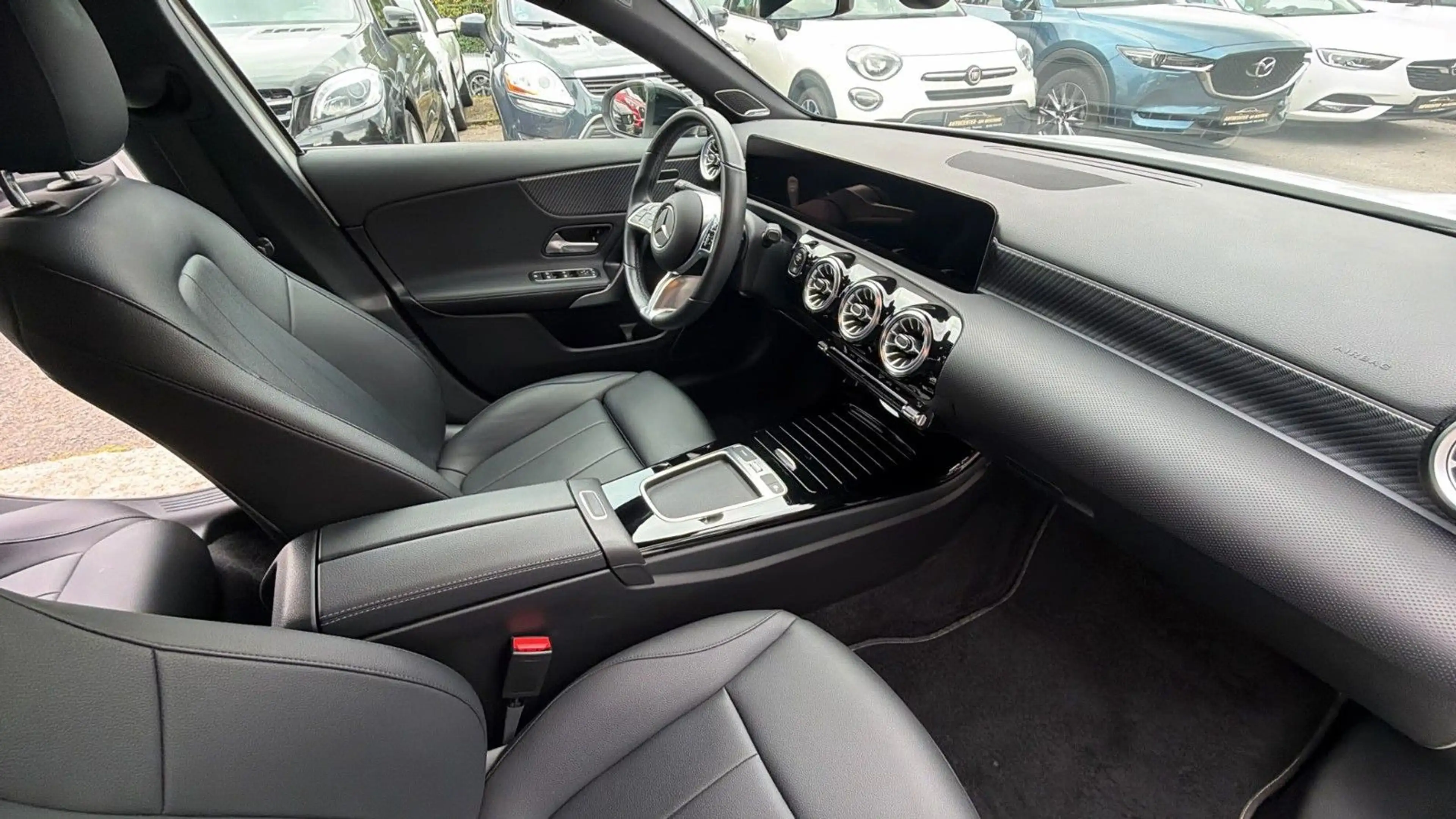 Mercedes-Benz A 200 Limousine/Night/Ambiente/Kamera/Burmester — photo 11