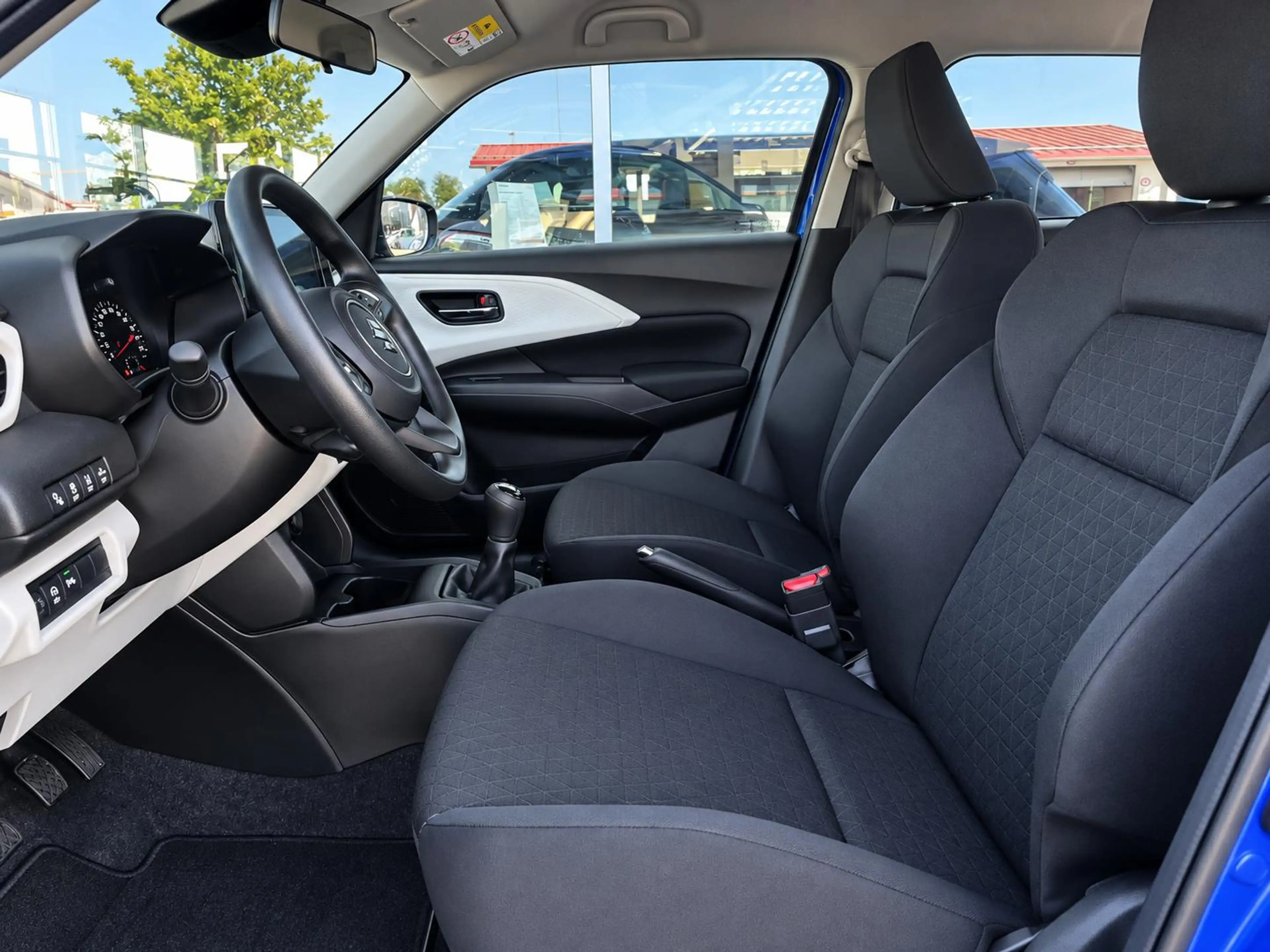 Suzuki Swift 1.2 Dualjet Mild-Hybrid Club 1.2 Liter — photo 8