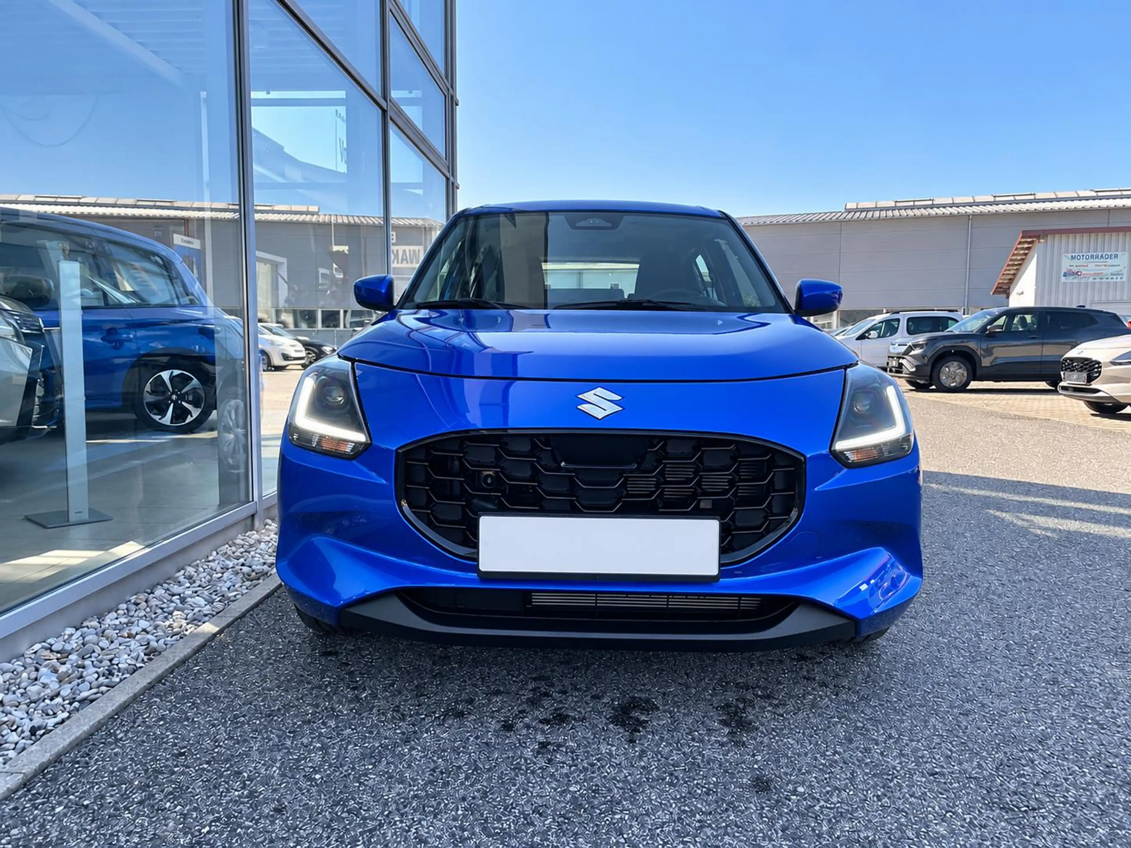 Suzuki Swift 1.2 Dualjet Mild-Hybrid Club 1.2 Liter — photo 3