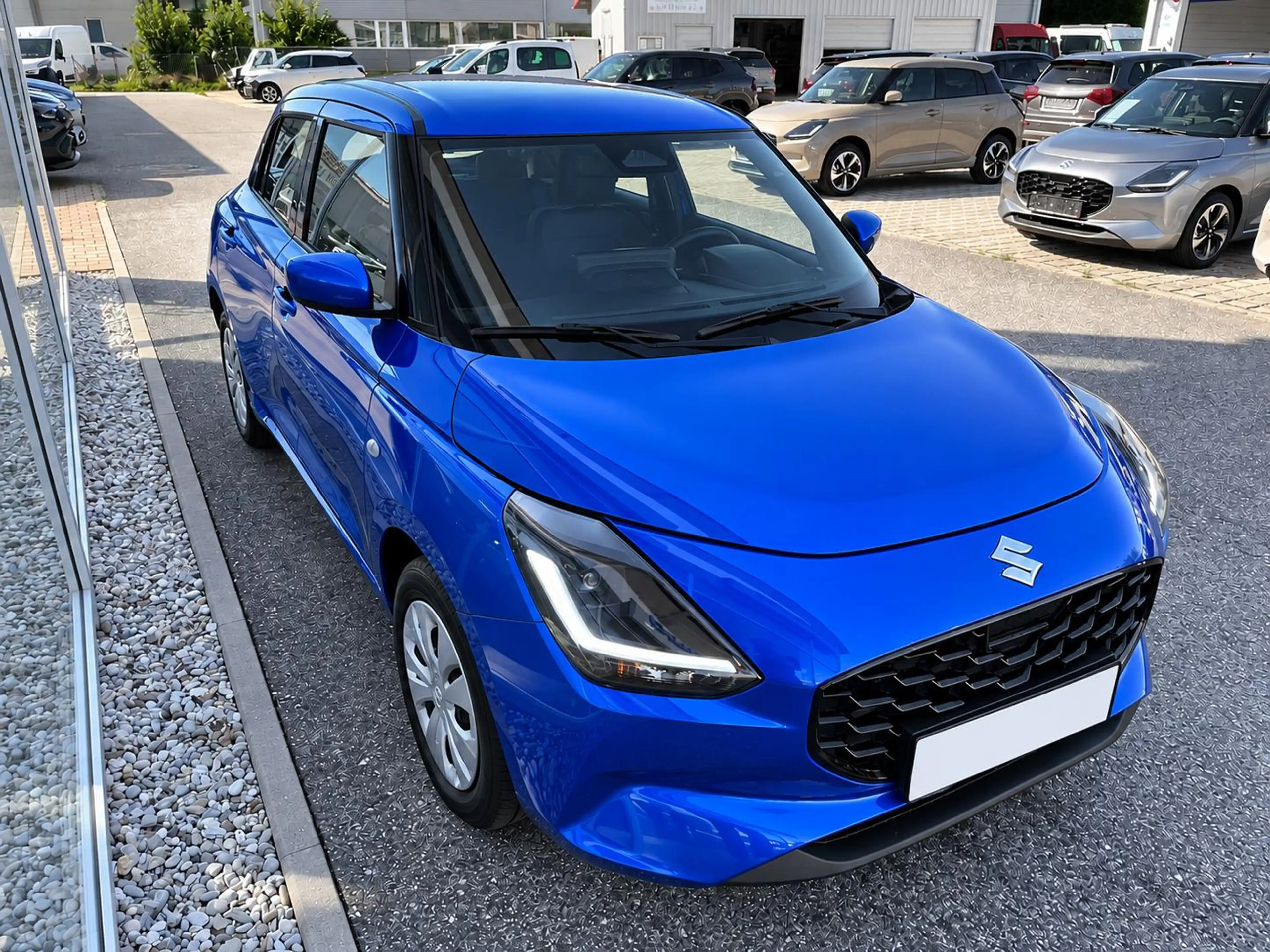 Suzuki Swift 1.2 Dualjet Mild-Hybrid Club 1.2 Liter — photo 4
