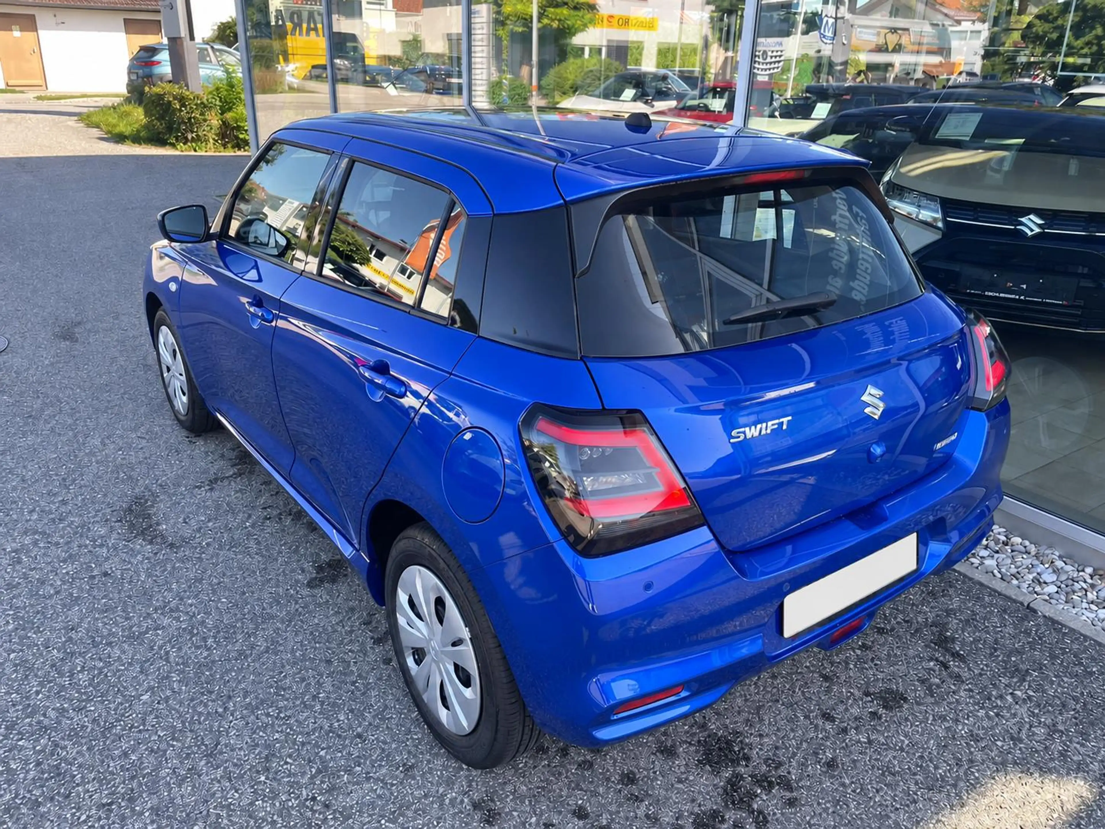 Suzuki Swift 1.2 Dualjet Mild-Hybrid Club 1.2 Liter — photo 7