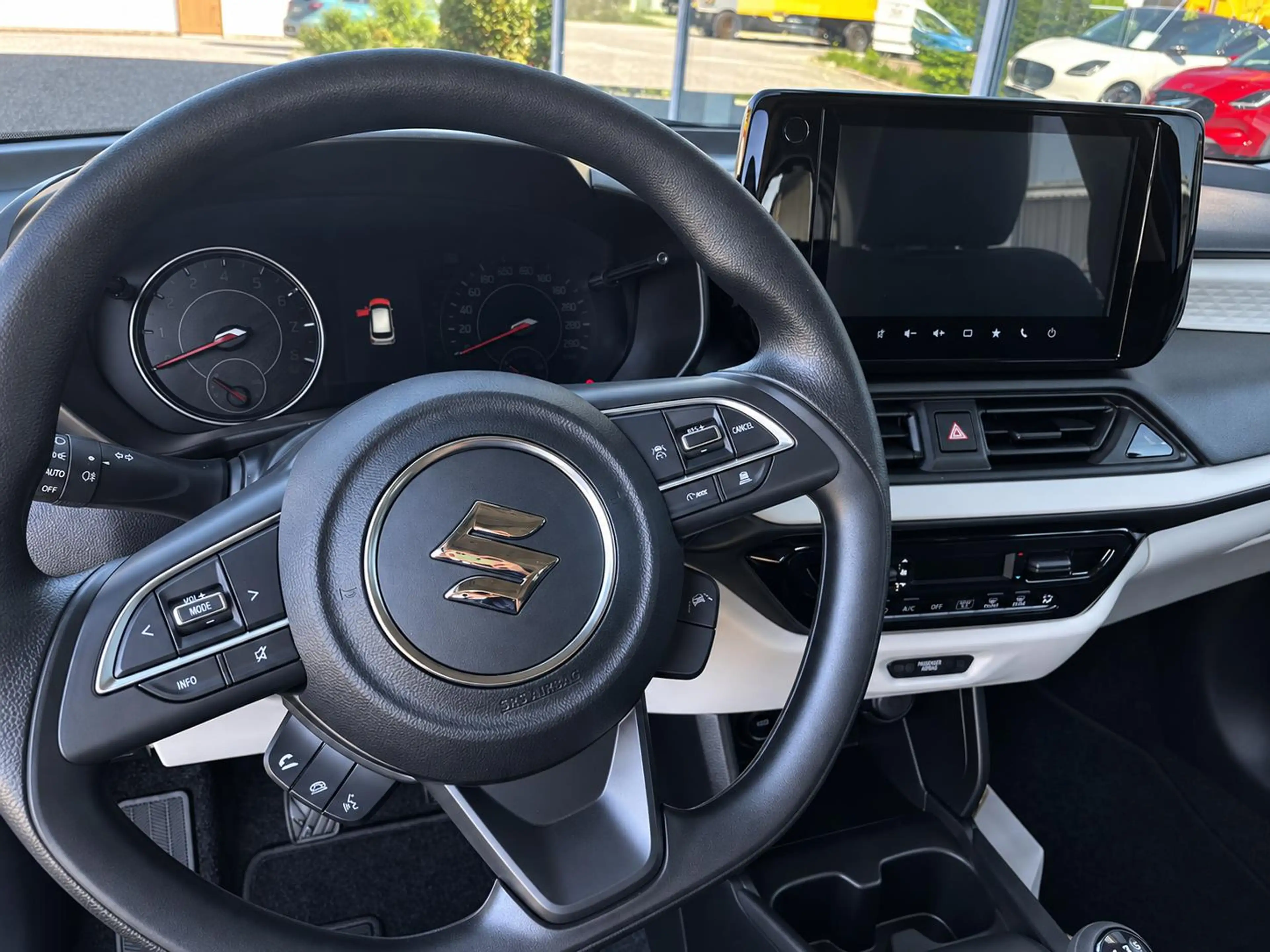Suzuki Swift 1.2 Dualjet Mild-Hybrid Club 1.2 Liter — photo 12