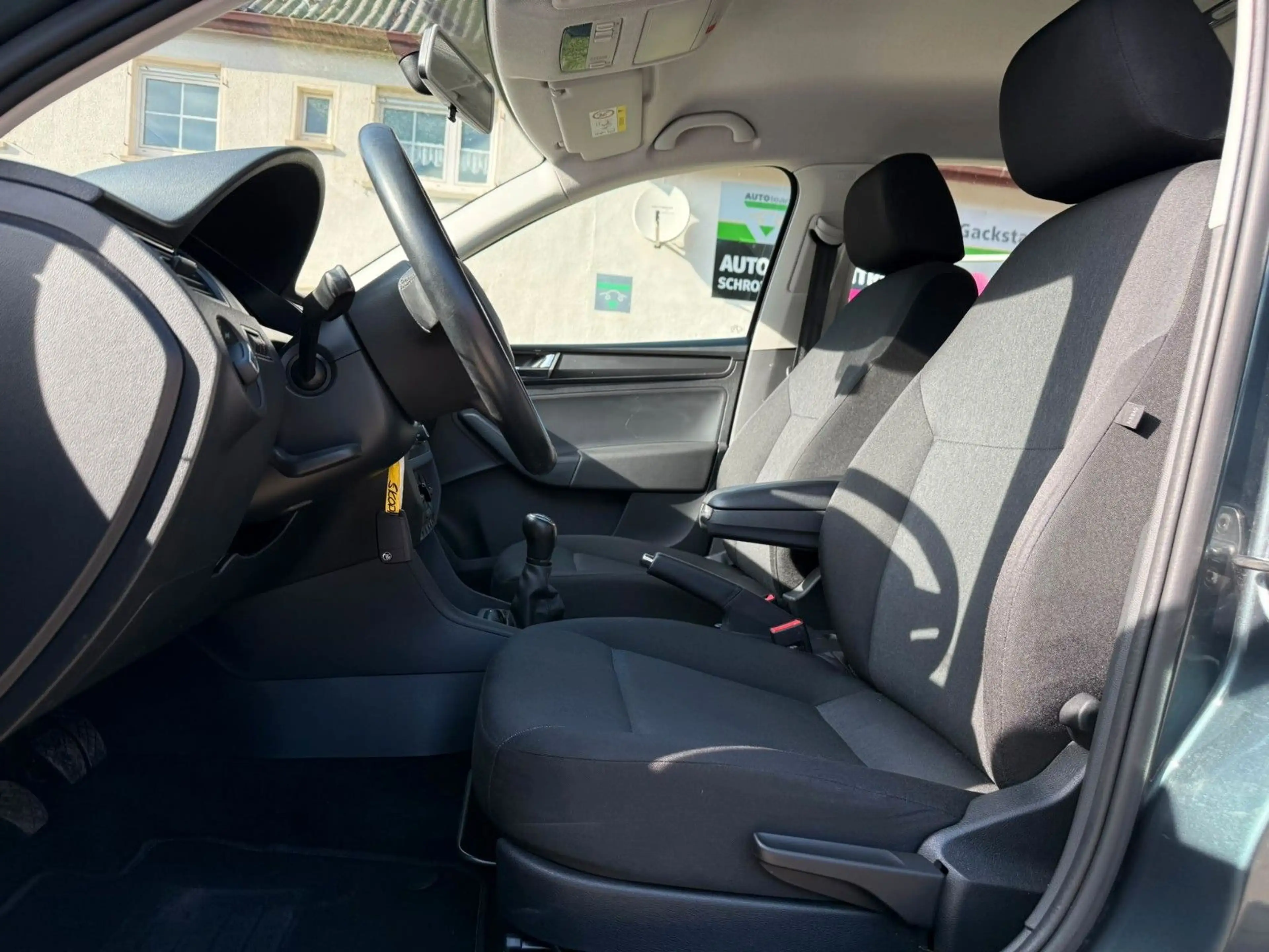 Skoda Rapid/Spaceback Spaceback Cool Edition — photo 12