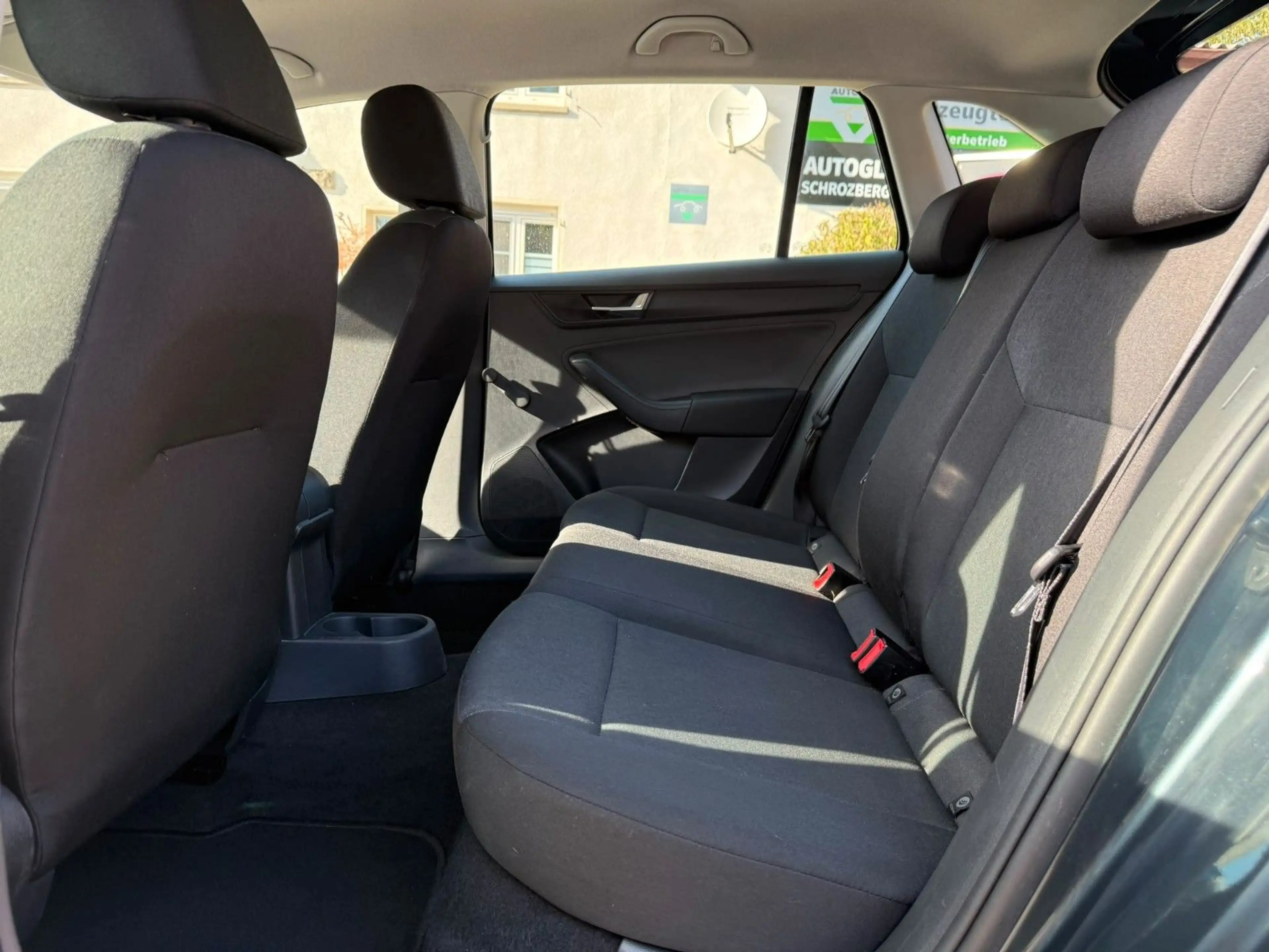Skoda Rapid/Spaceback Spaceback Cool Edition — photo 13
