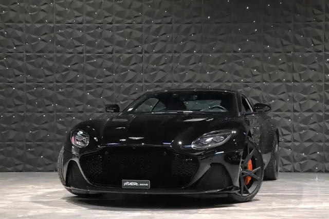 Aston Martin SUPERLEGGERA