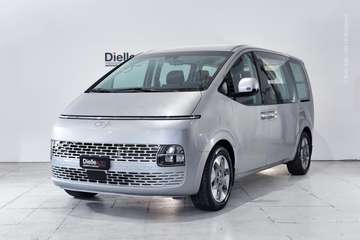 Staria 2.2 Wagon awd auto 9 POSTI