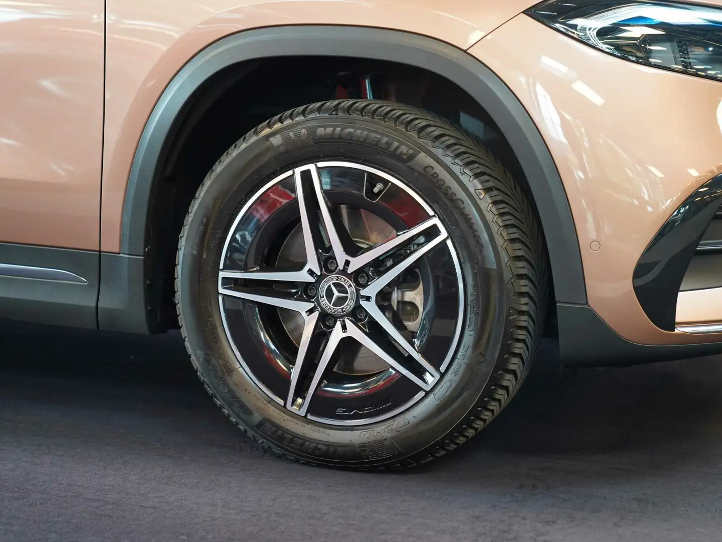 Mercedes-Benz EQA 250 EQA 250 AMG Line roségold AHK URBAN GUARD CarPla Oro - 2