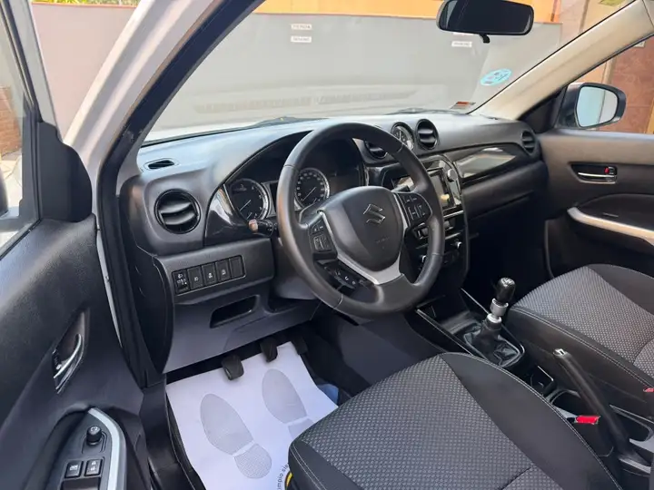 Suzuki Vitara 1.6 DDIS GLE 2015, foto 12