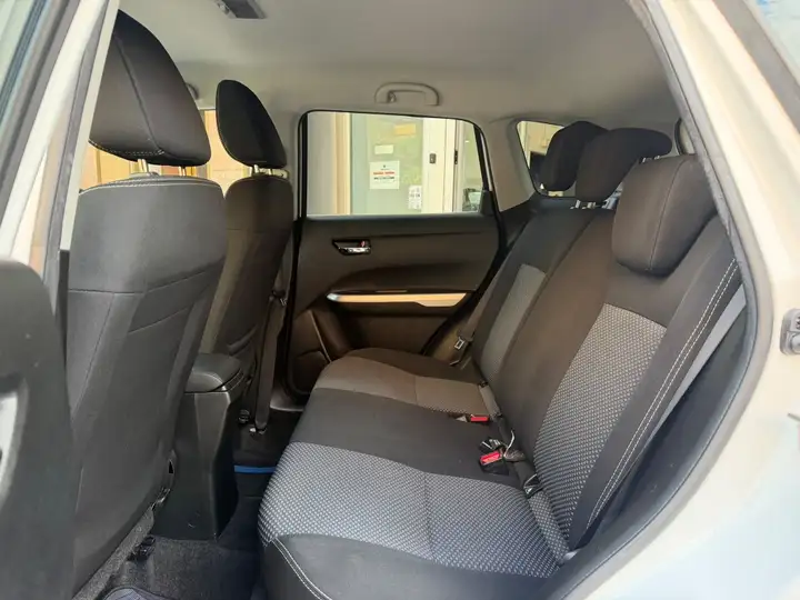 Suzuki Vitara 1.6 DDIS GLE 2015, foto 14