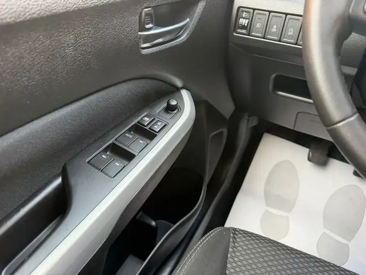 Suzuki Vitara 1.6 DDIS GLE 2015, foto 22