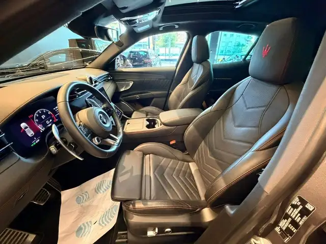 Maserati Grecale view 11
